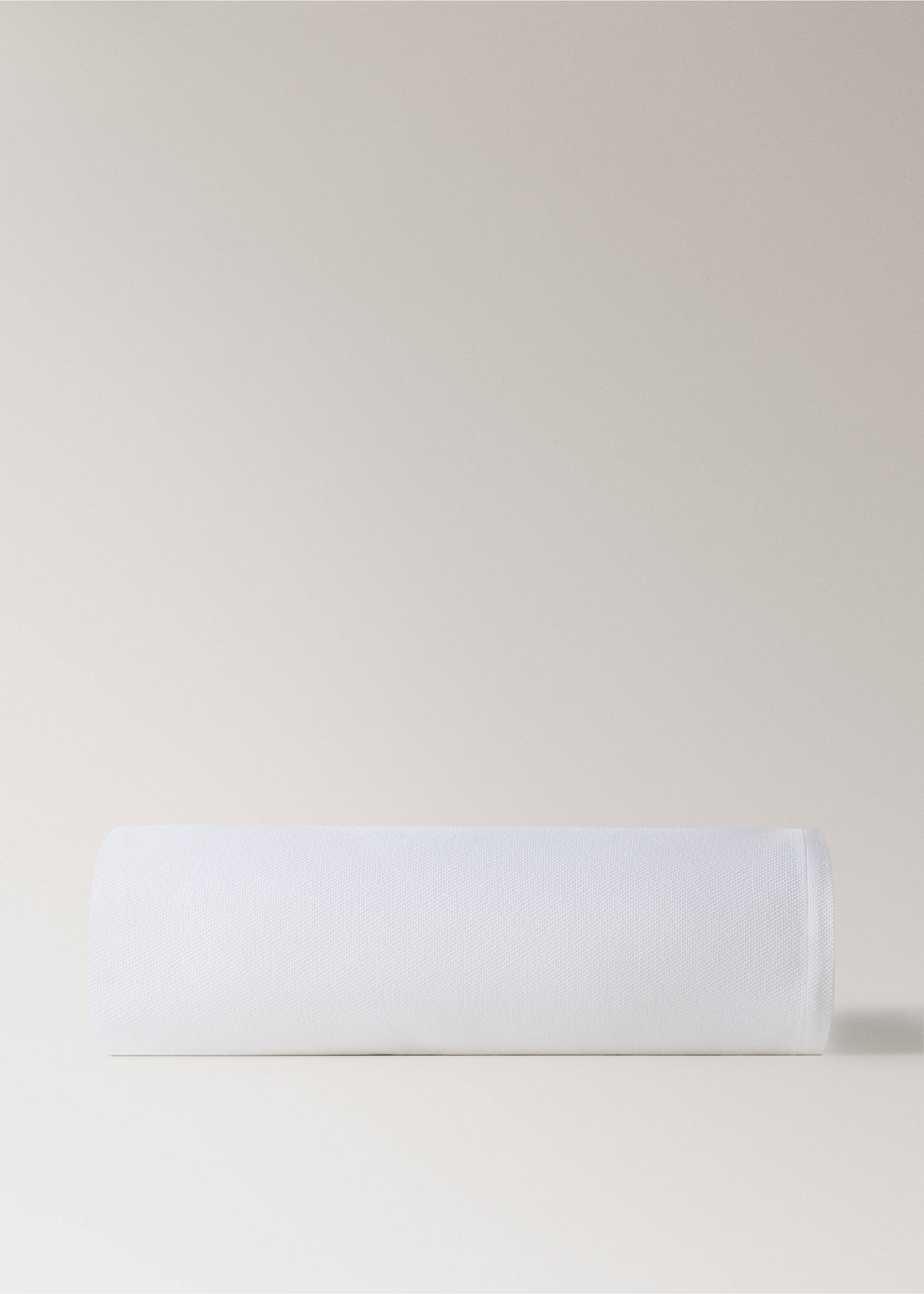 Couvre-lit coton finition ourlet lit 130/150 cm - Article sans modèle, Blanc cassé. Ref: 27031307-00.