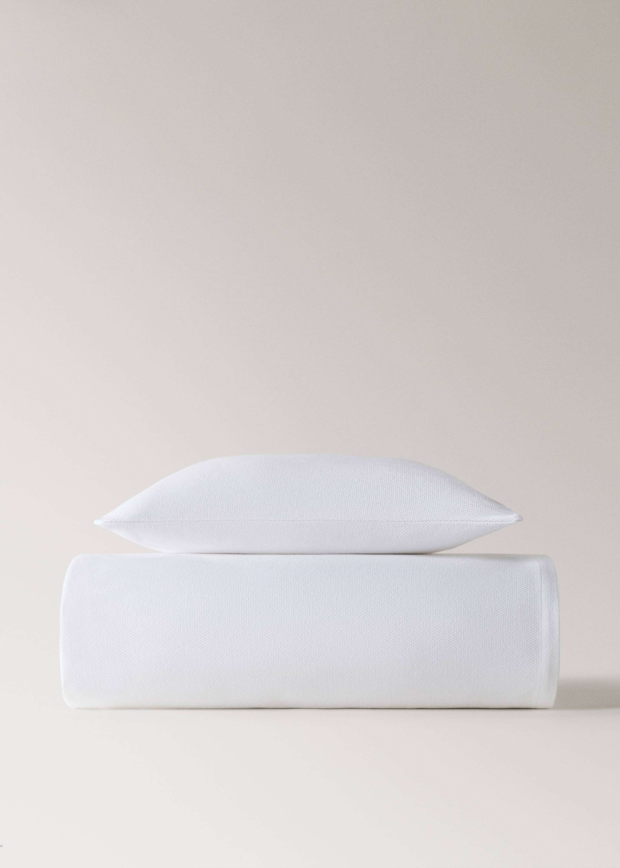 Cotton bedspread with hem finish for 180/200 cm bed - Details of the article 3