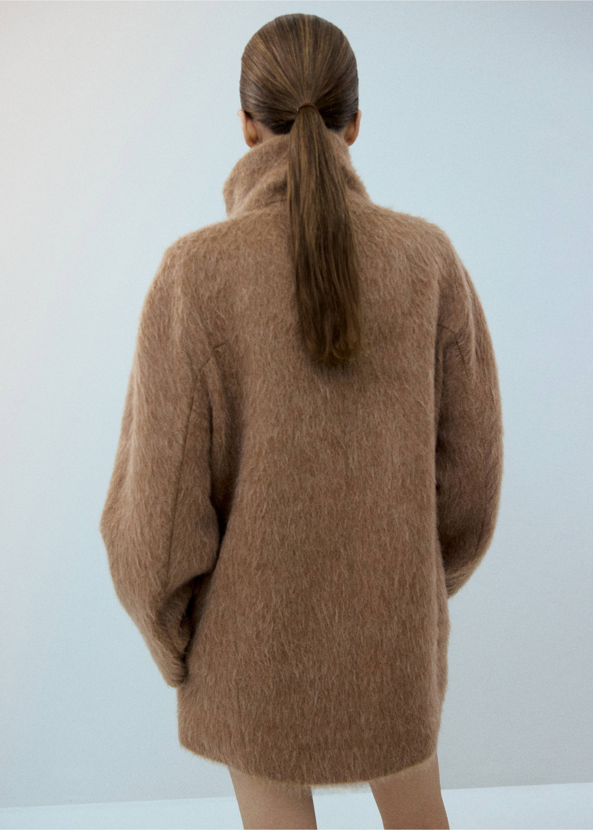 Wool-blend funnel-neck coat - Reverse of the article, Brown. Ref: 27031314-00.