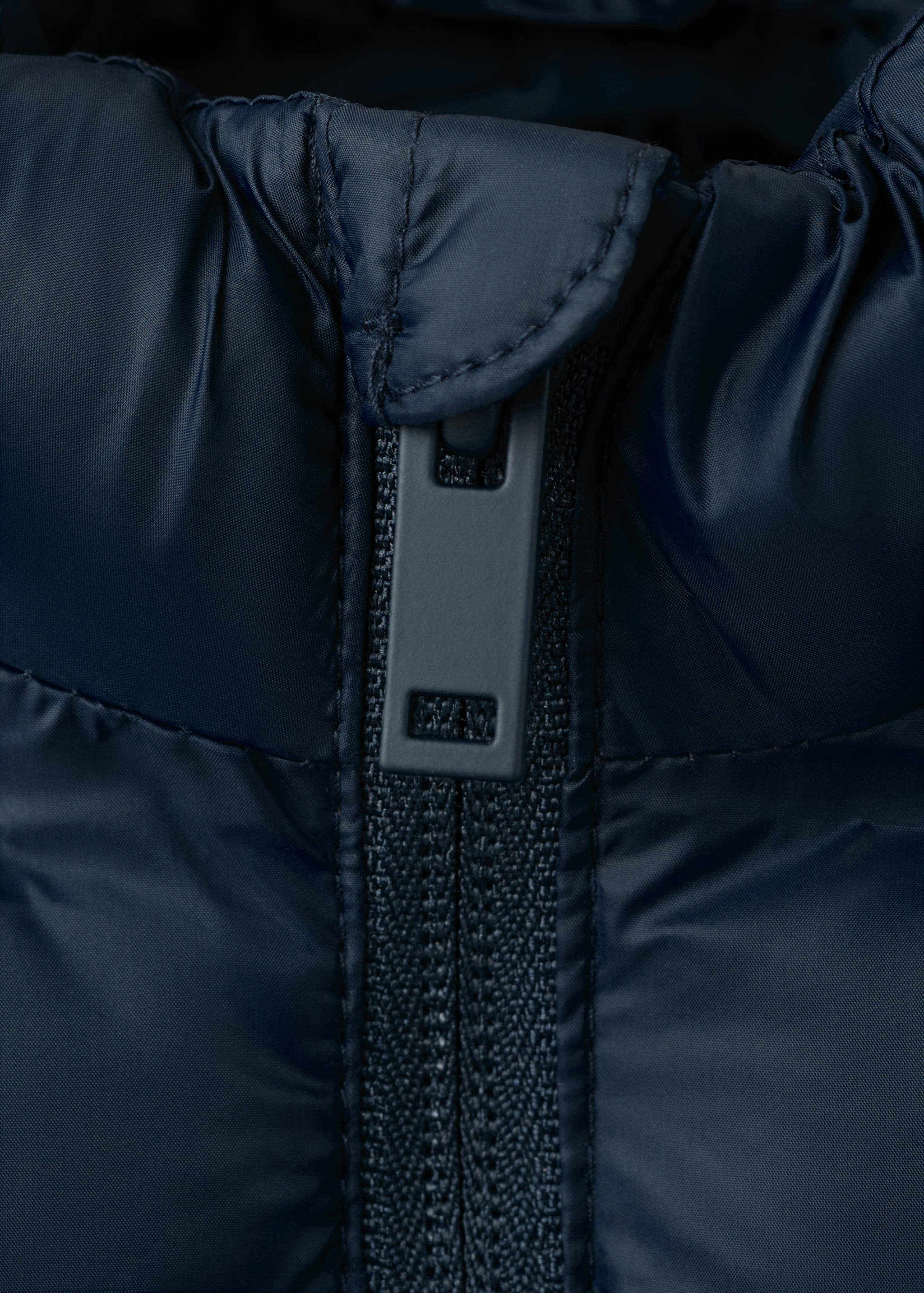 Quilted gilet - Details of the article 8