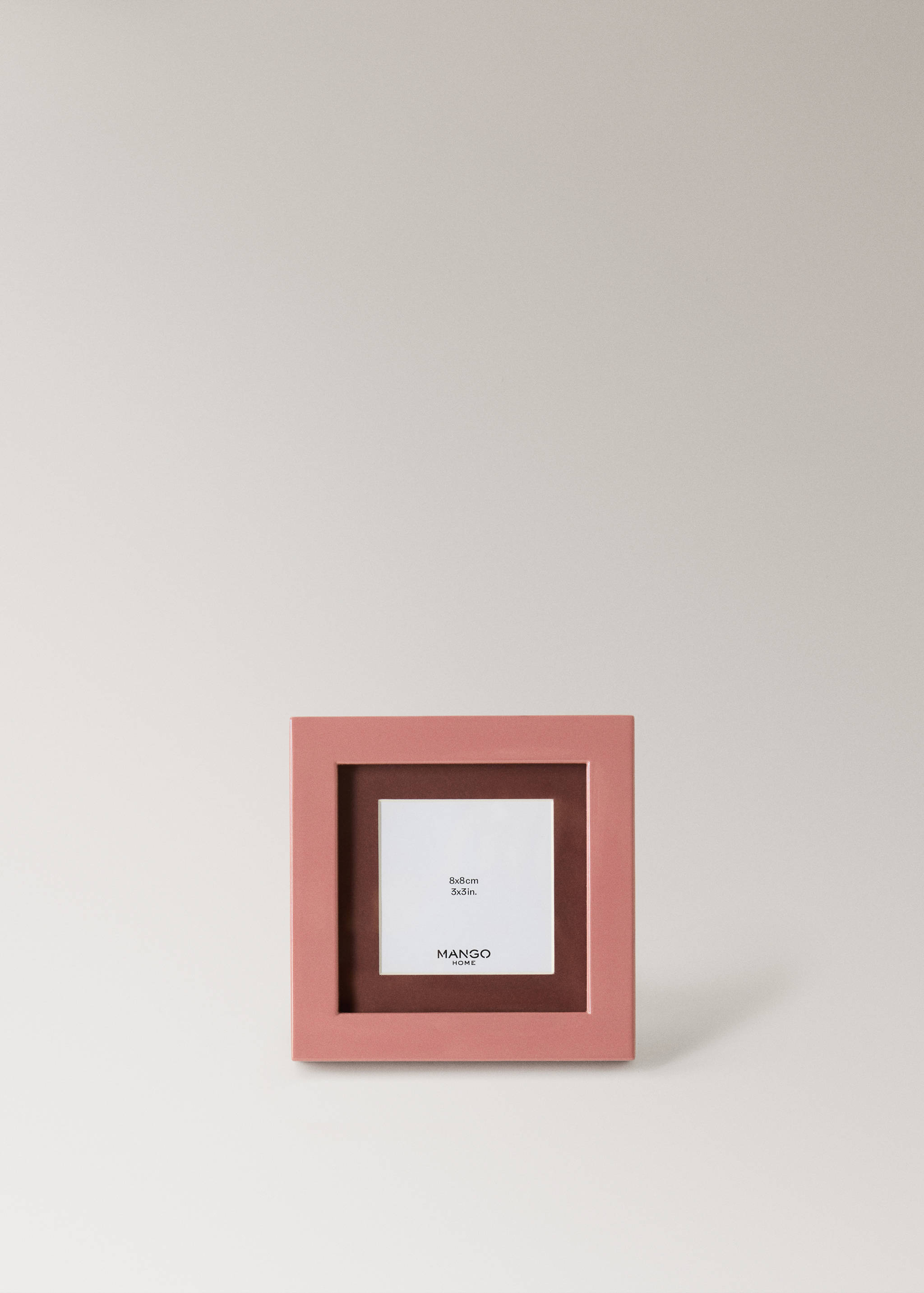 Liten lakkert ramme i farge - Artikkel uten modell