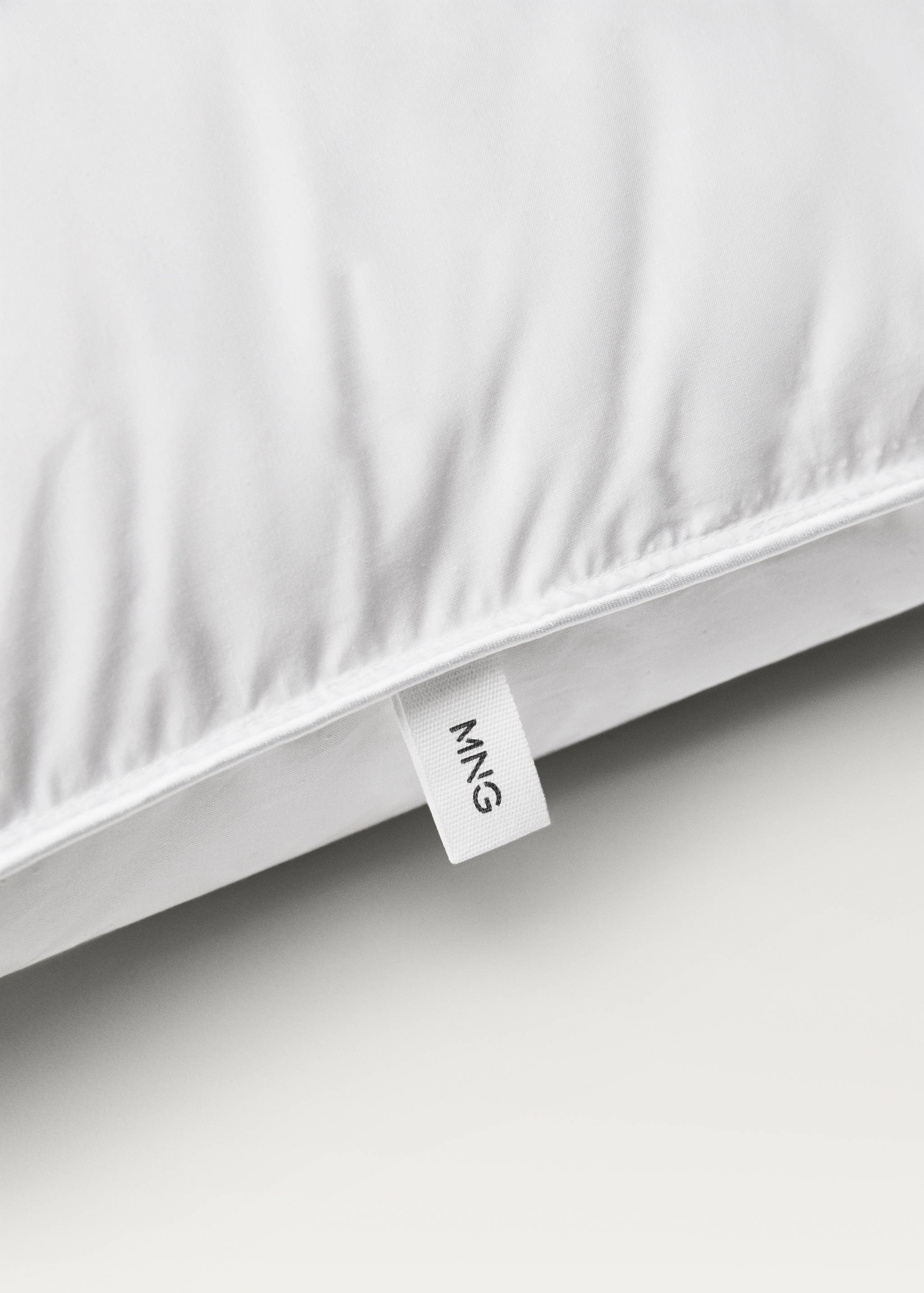 Down feather pillow 40x90 cm - Details of the article 2