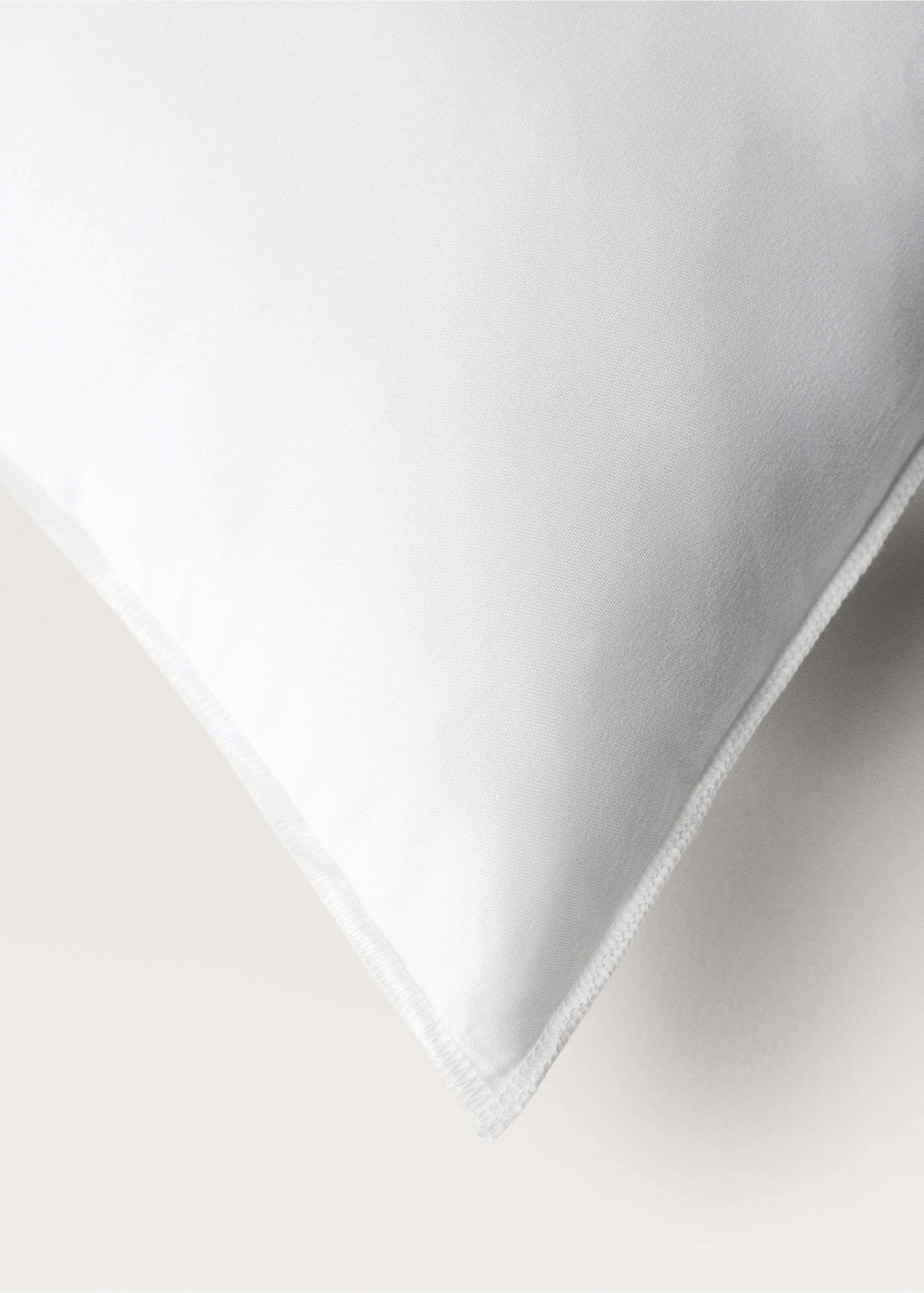 Microfibre cushion filling 60x60cm - Details of the article 2, White. Ref: 27031328-00.