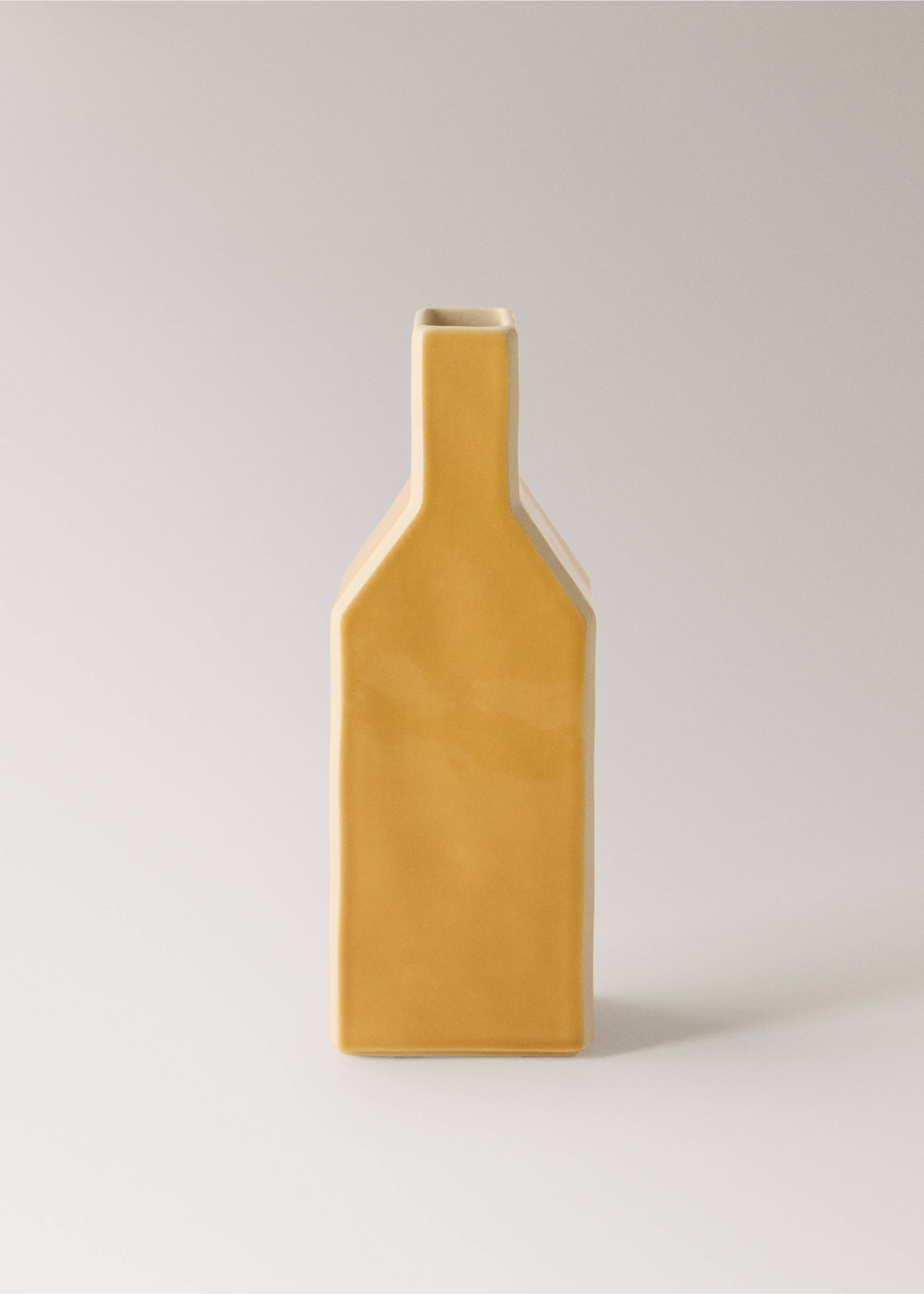 Средноголяма цветна ваза от каменина с контрастен мотив - Артикул без модел, Горчица. Ref: 27031331-00.