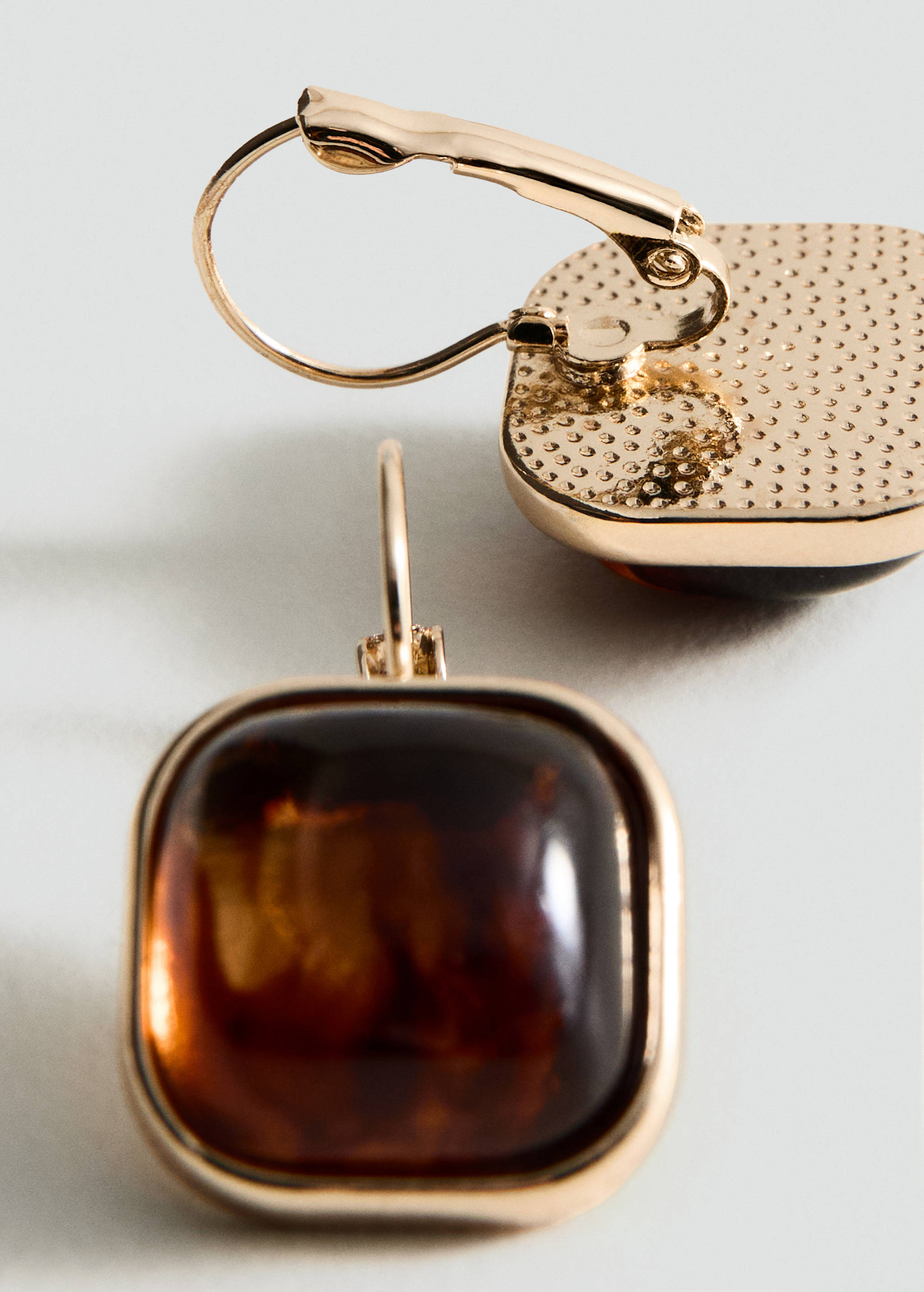 Square resin earrings - Details of the article 1