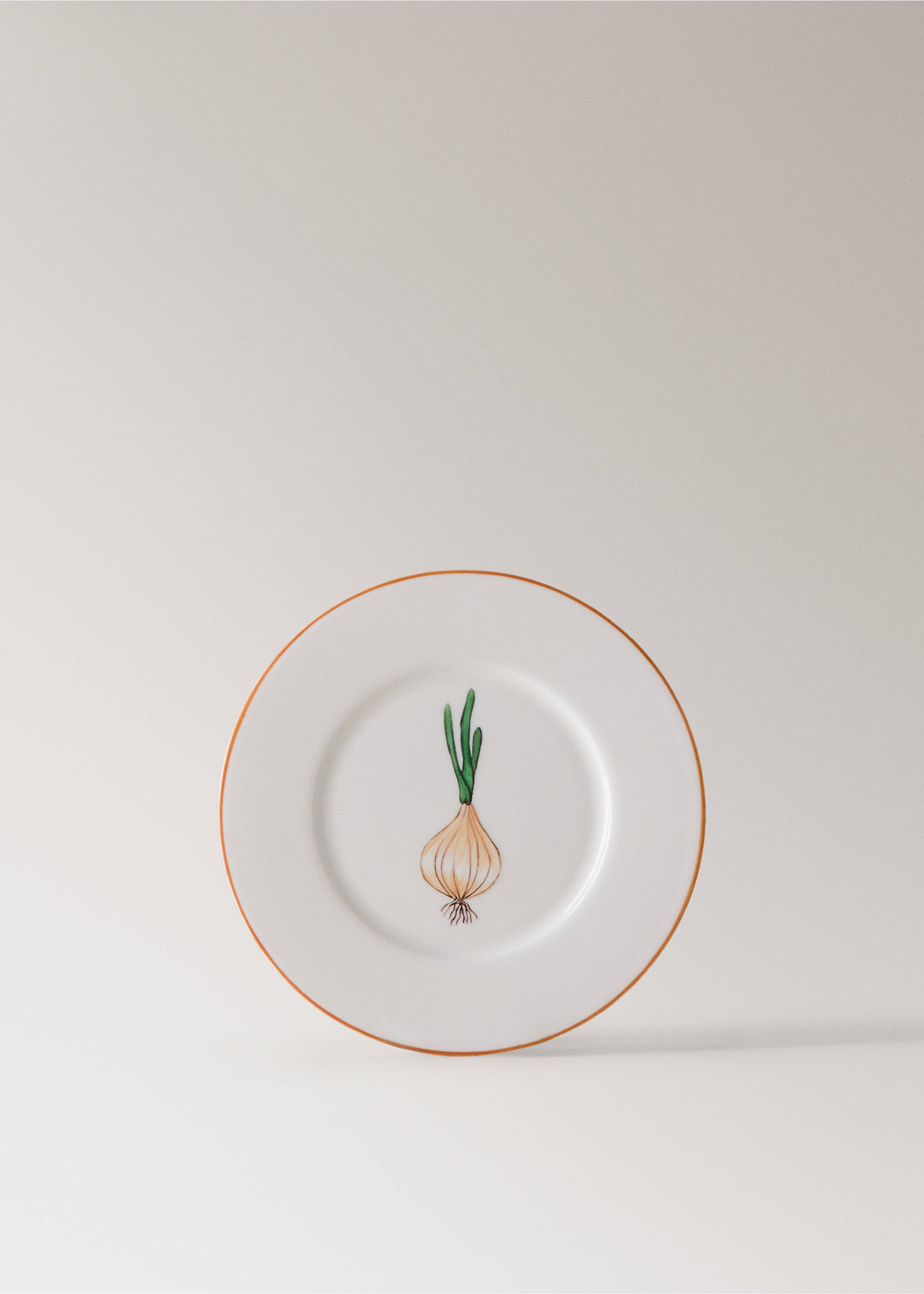 Hand-painted onion side plate - Article without model, White. Ref: 27031353-00.