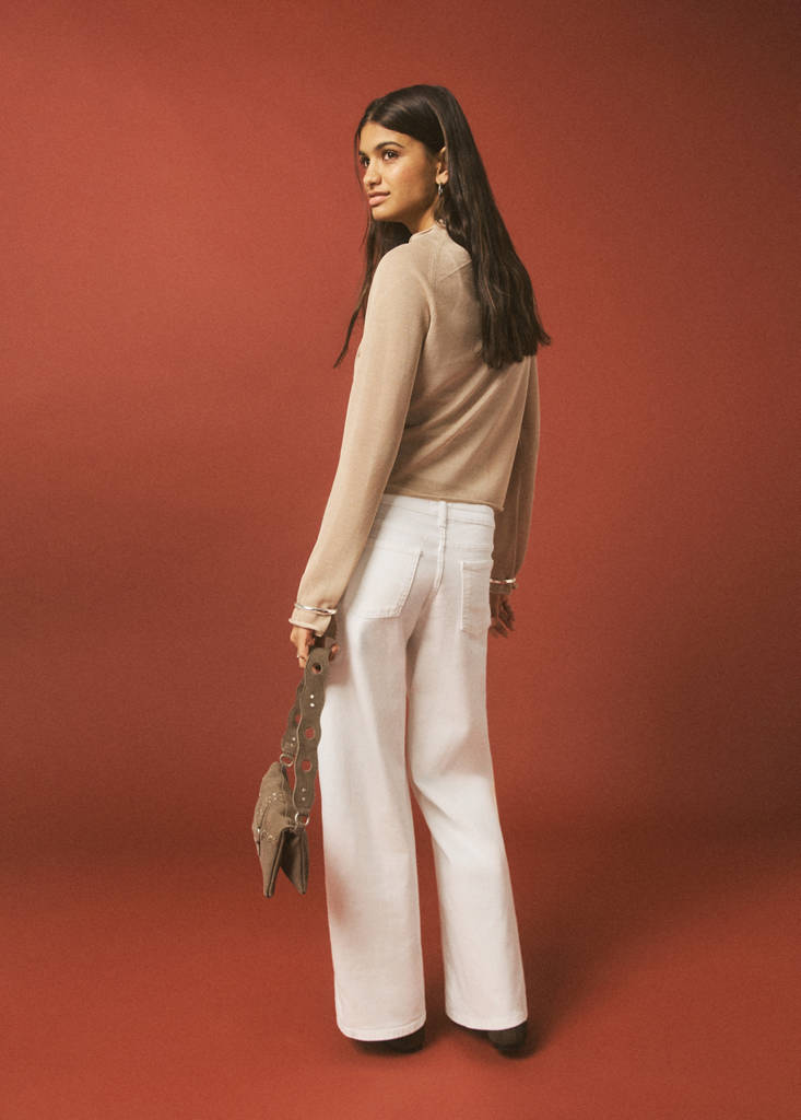 Low-waist studded jeans — White