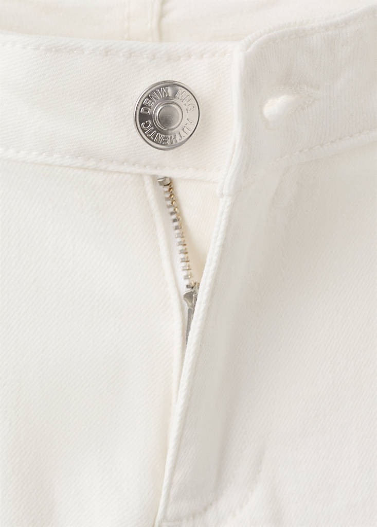 Low-waist studded jeans — White
