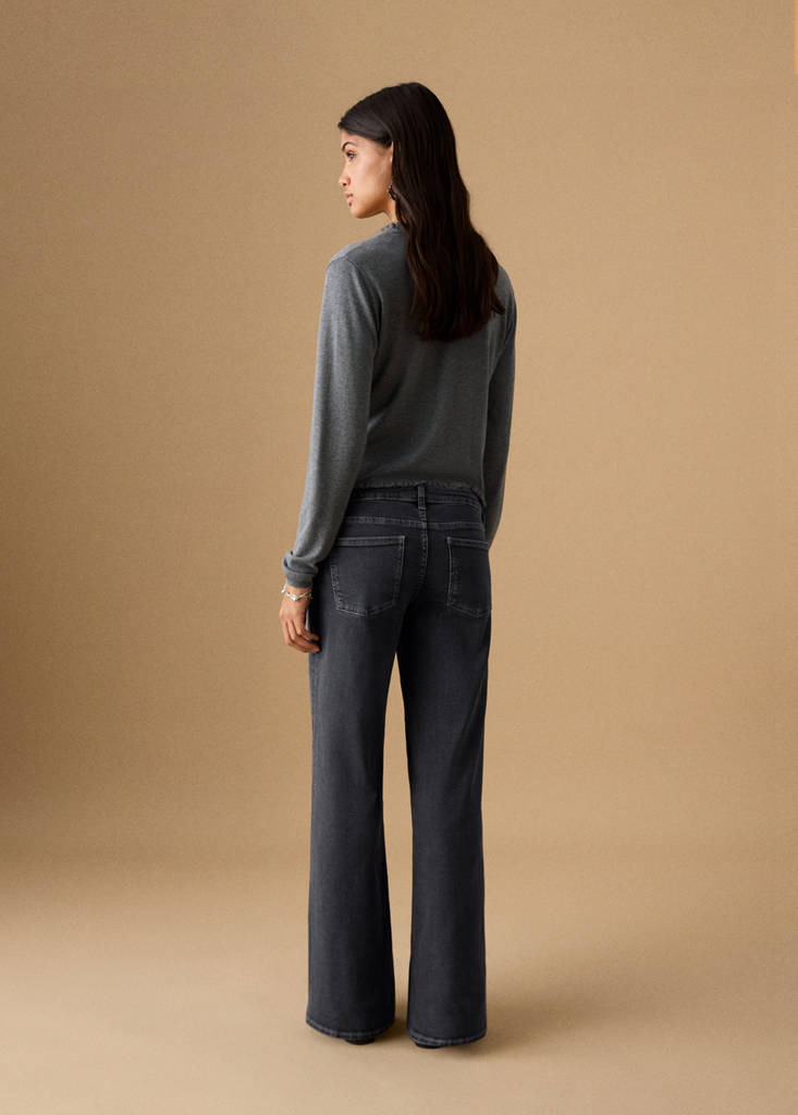 Ruffle  knit cardigan — Medium Heather Grey