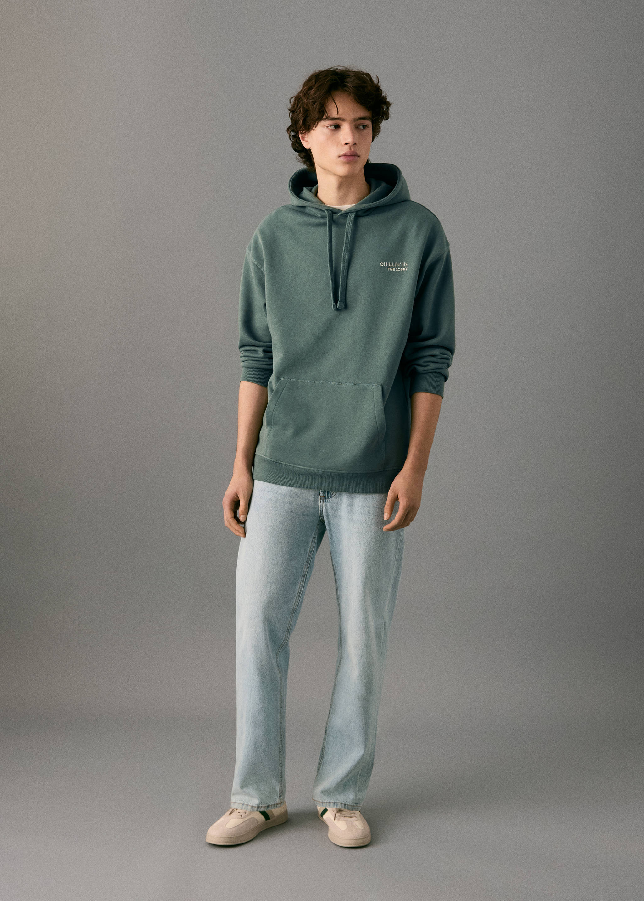 Sudadera estampada capucha - Plano general