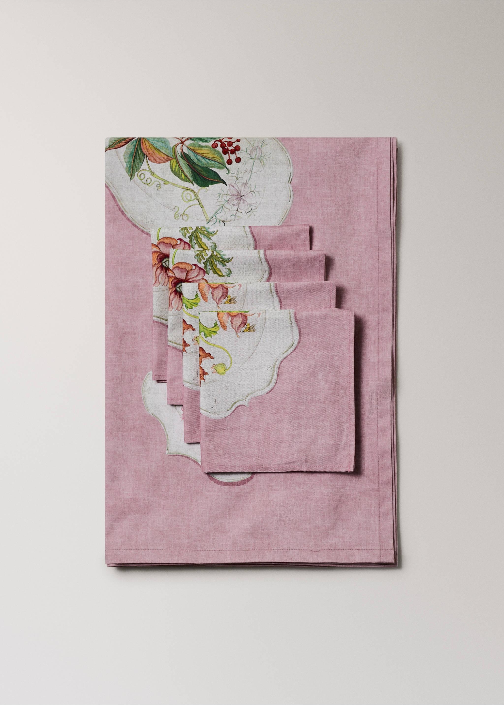 Cotton tablecloth with vintage porcelain elements for 8 to 10 guests - Details of the article 3, Pink. Ref: 27031518-00.