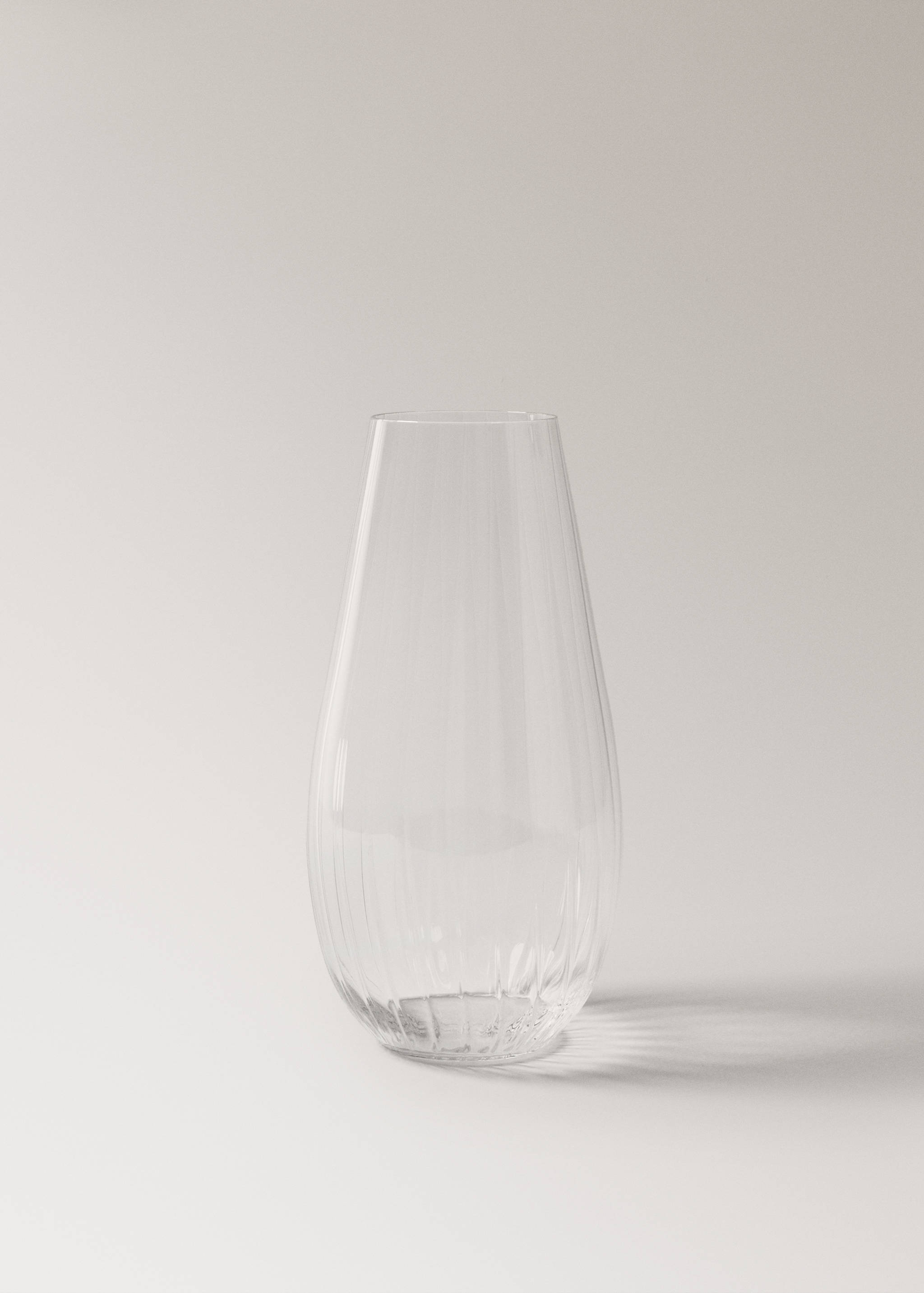 Low glass vase - Article without model