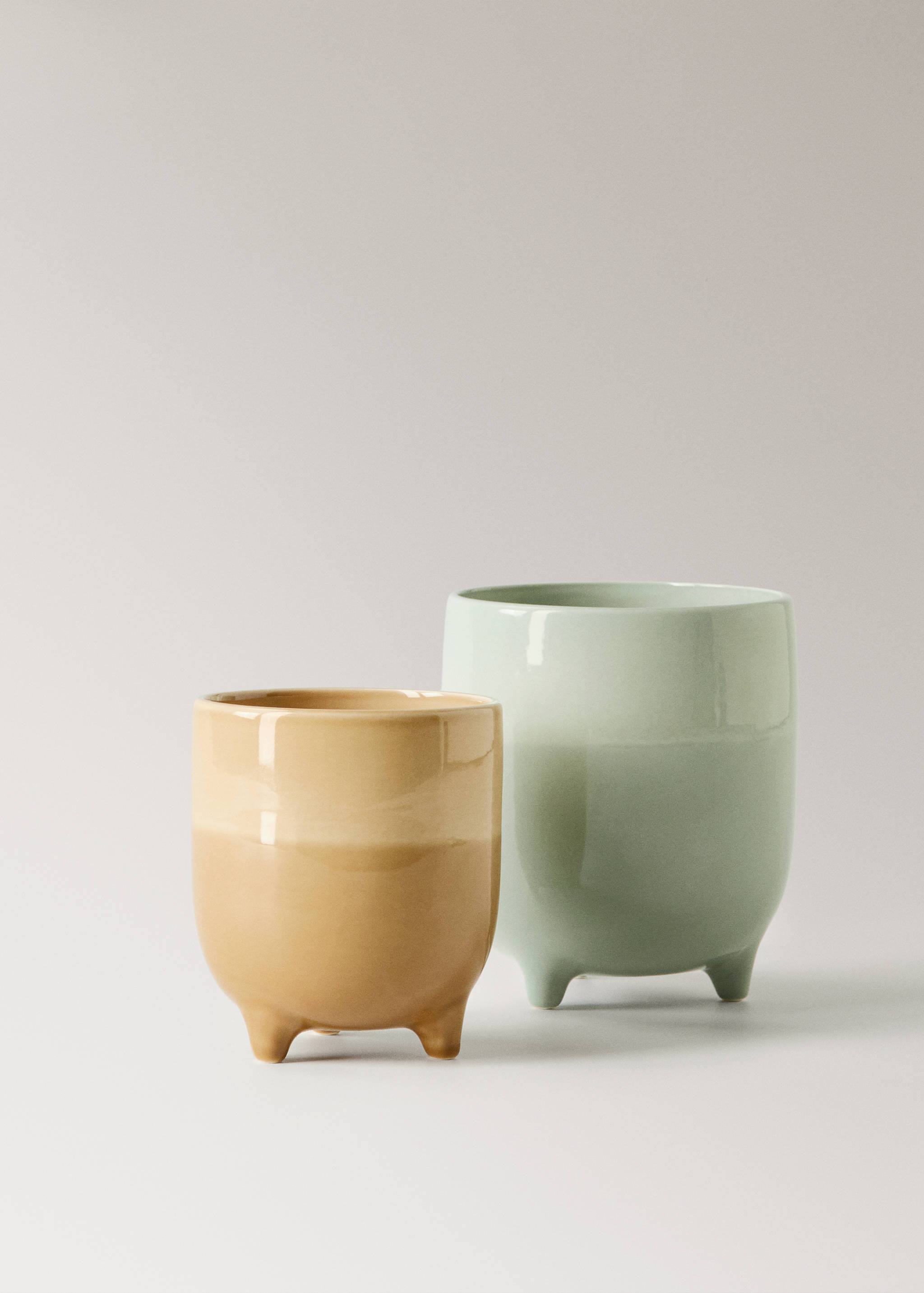 Two tone stoneware planter - Details of the article 3