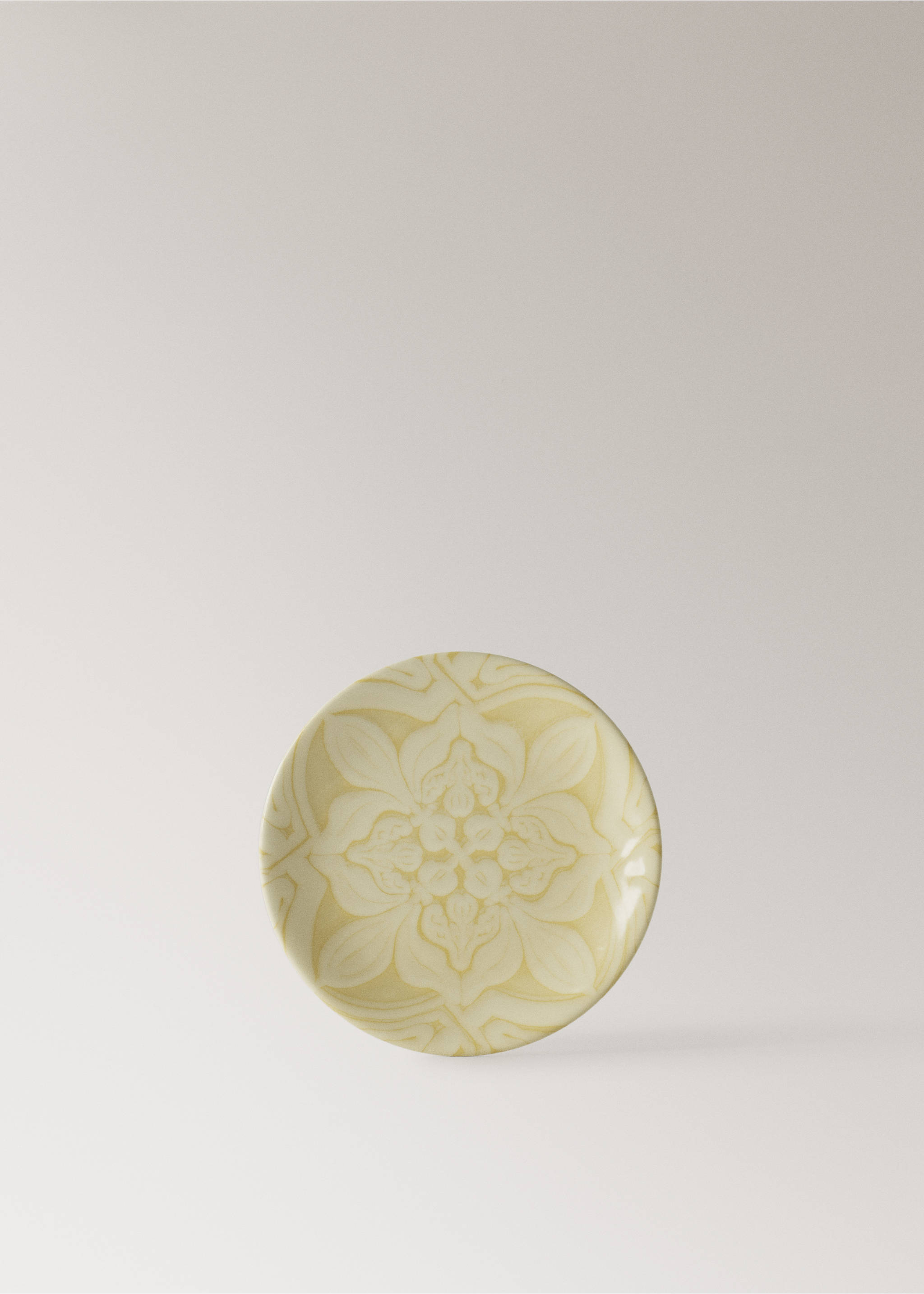 Blumenteller aus Steingut - Artikel ohne Model, Pastellgelb. Ref: 27031524-00.