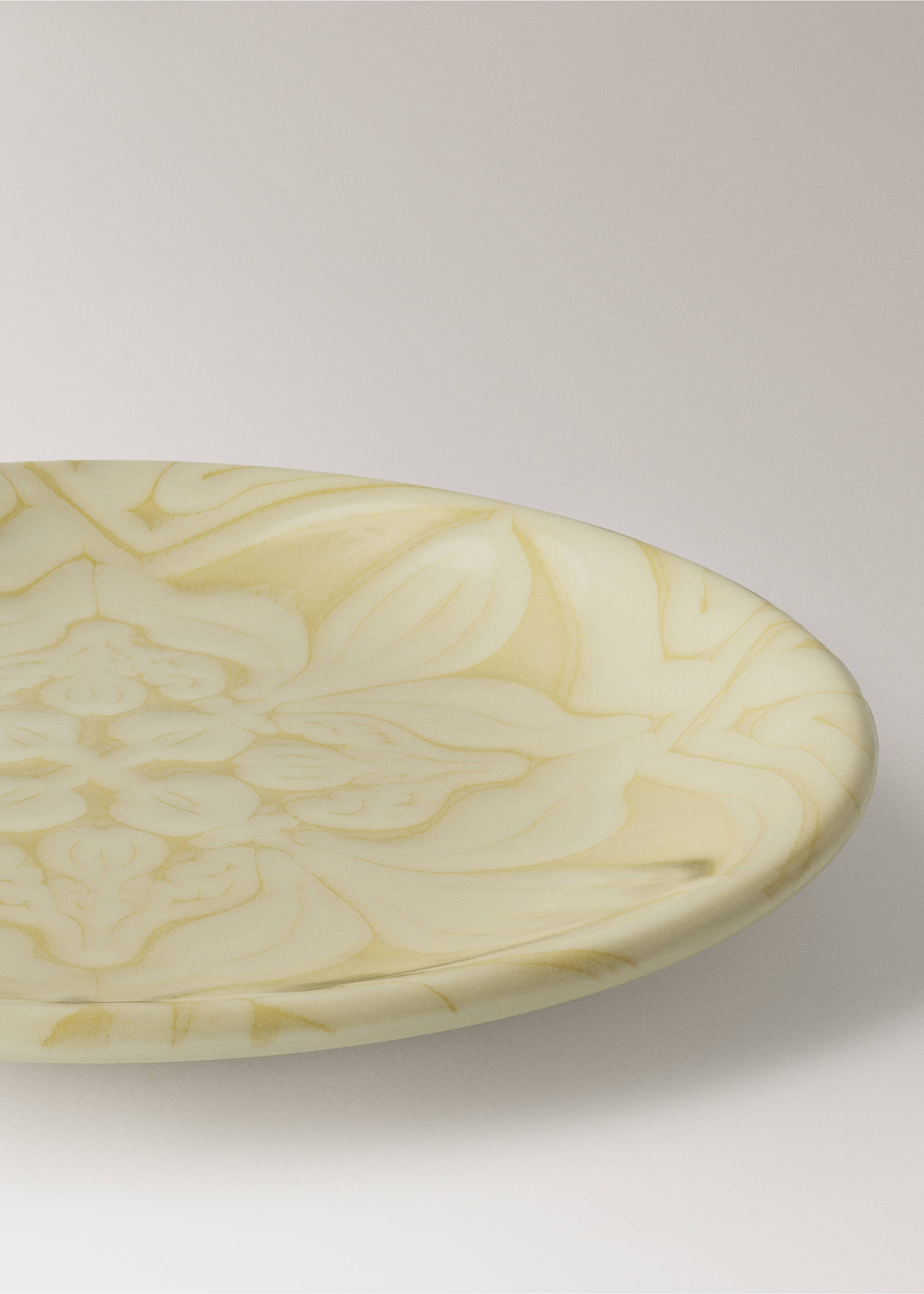 Blumenteller aus Steingut - Detail des Artikels 2, Pastellgelb. Ref: 27031524-00.