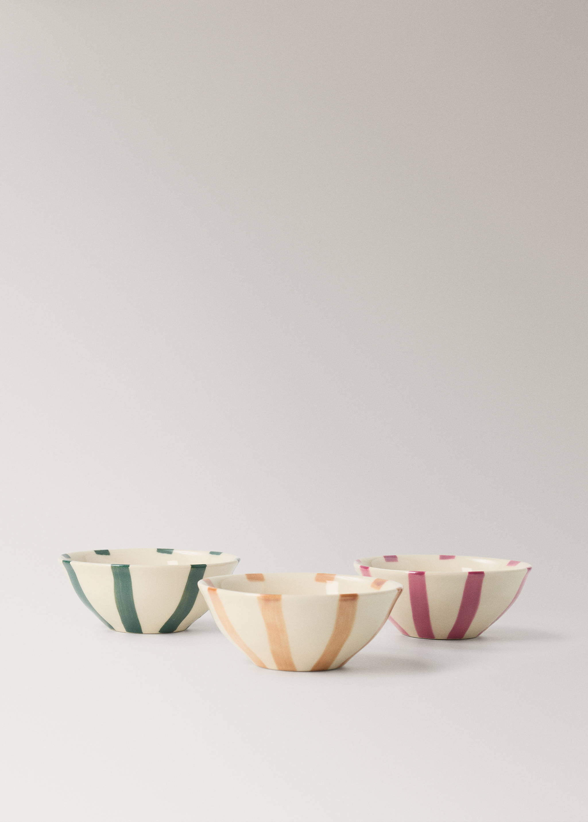 Steingutschale mit Streifen - Detail des Artikels 3