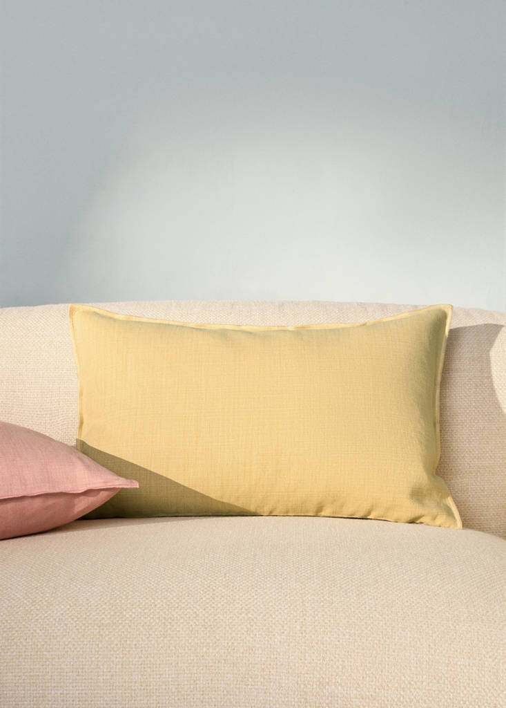 Mottled linen cushion cover 40x60 cm — Yellow