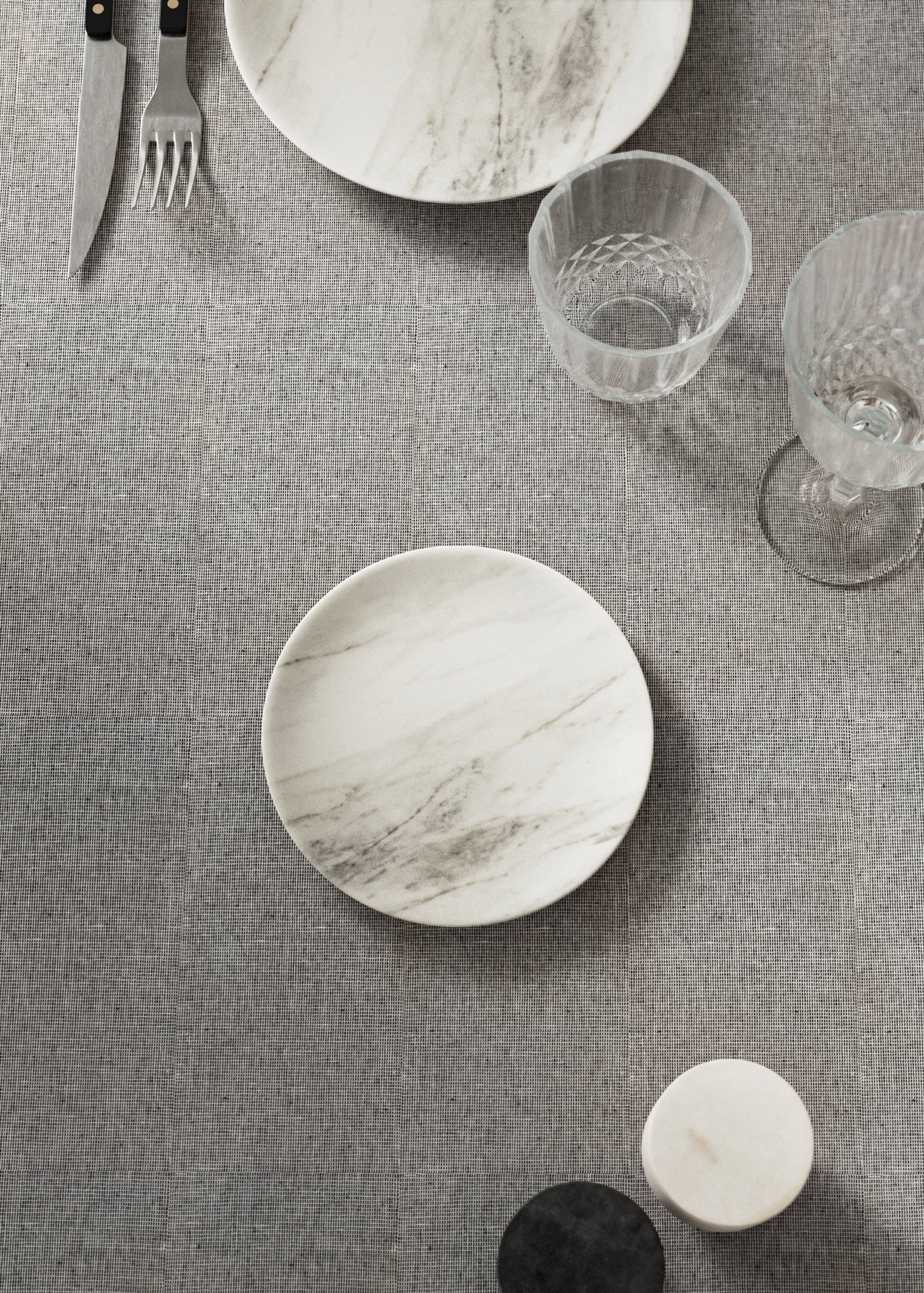 Marble-effect gres plate - General plane