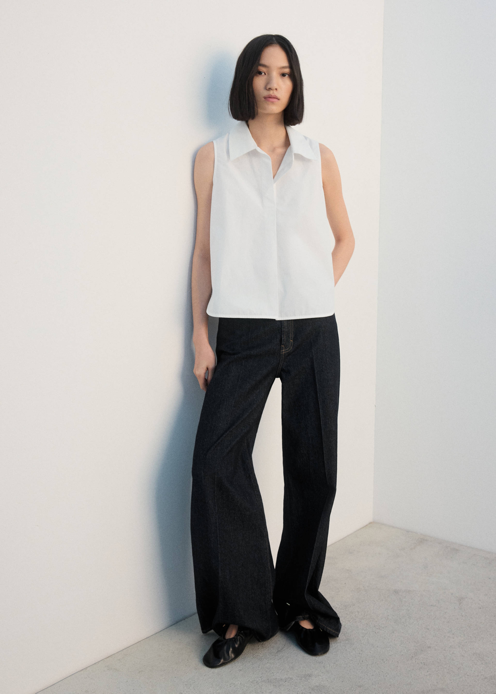 Хлопковая рубашка без рукавов - Общий план