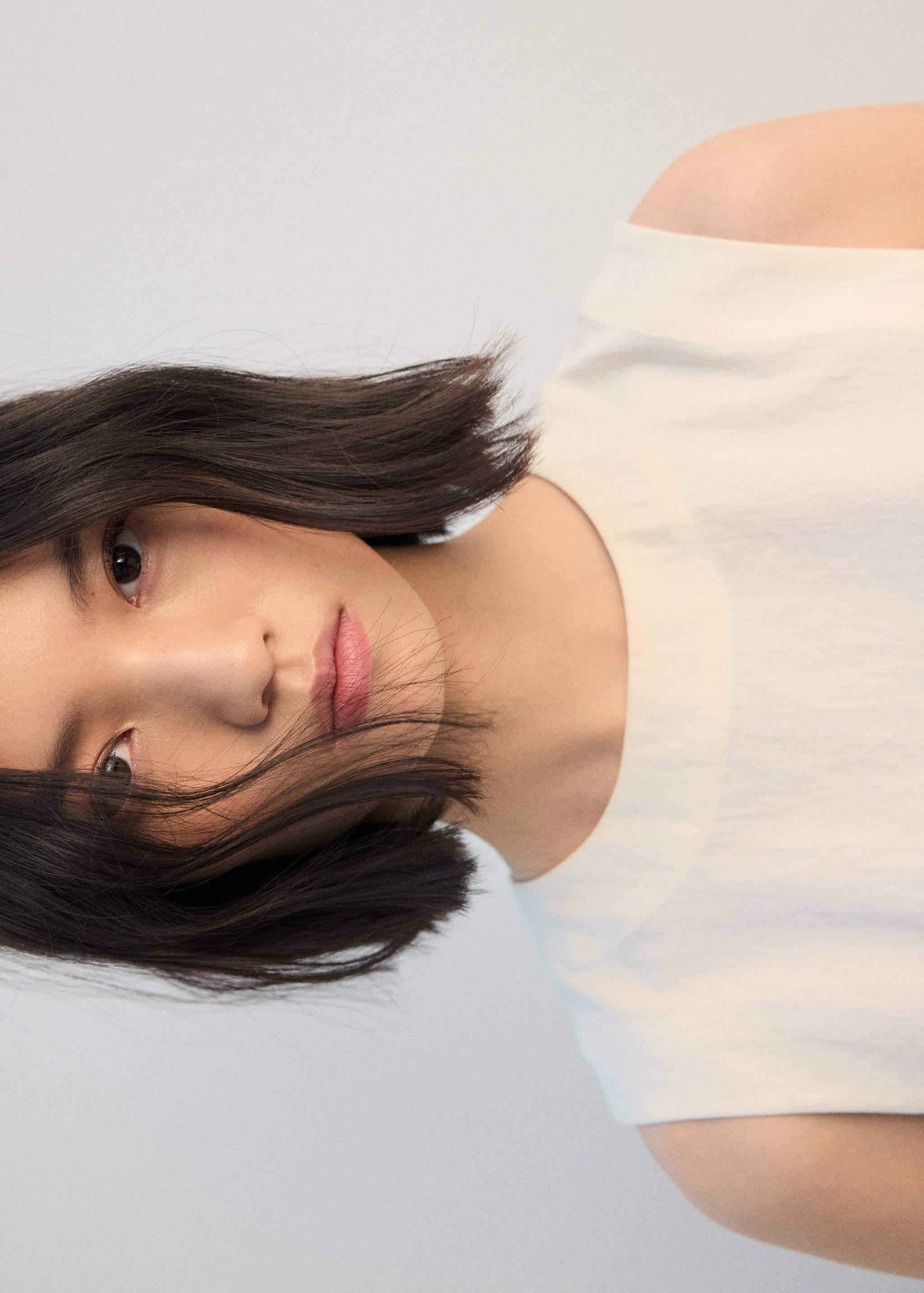 Buttoned crop top - Details of the article 1