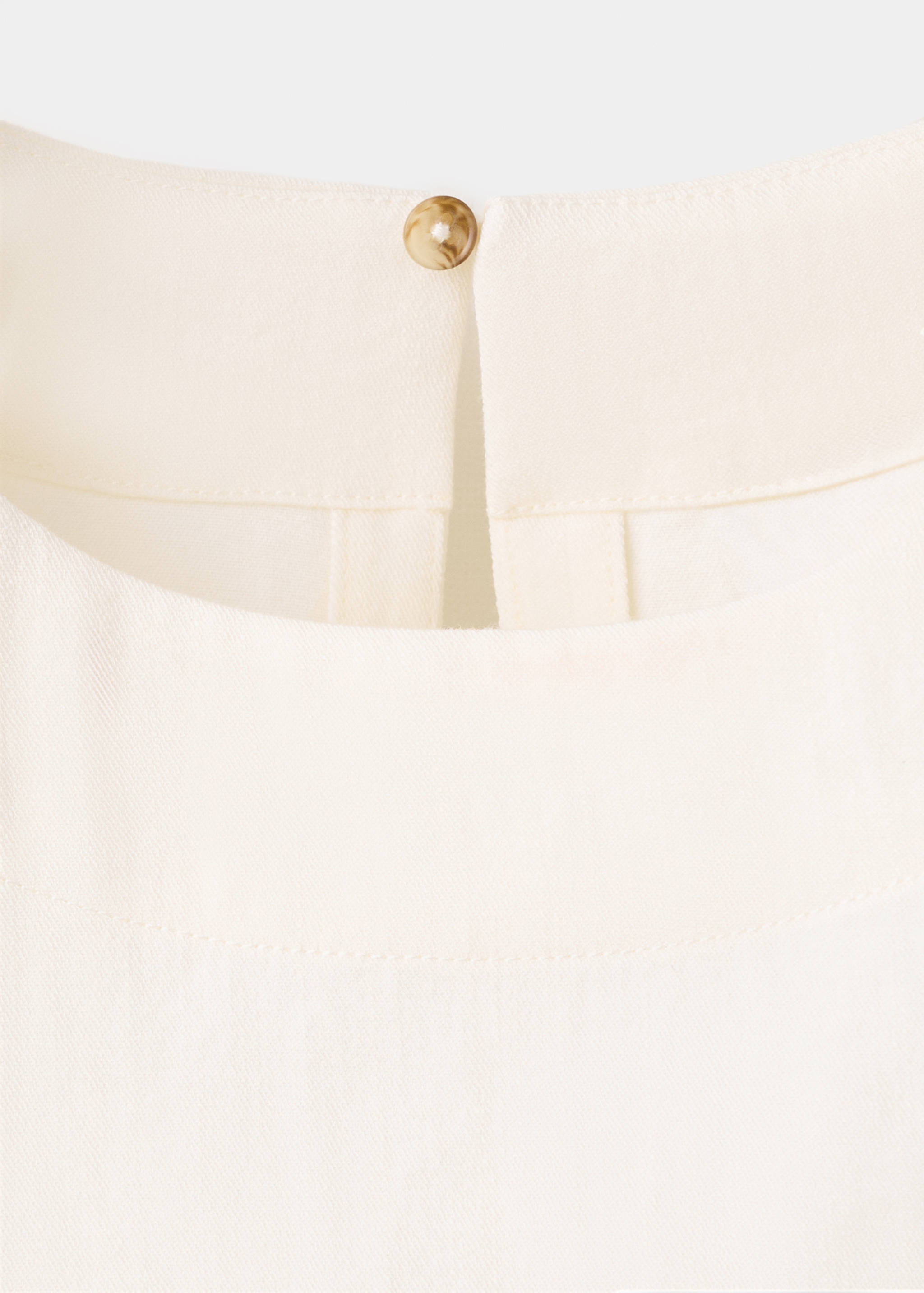 Buttoned crop top - Details of the article 0