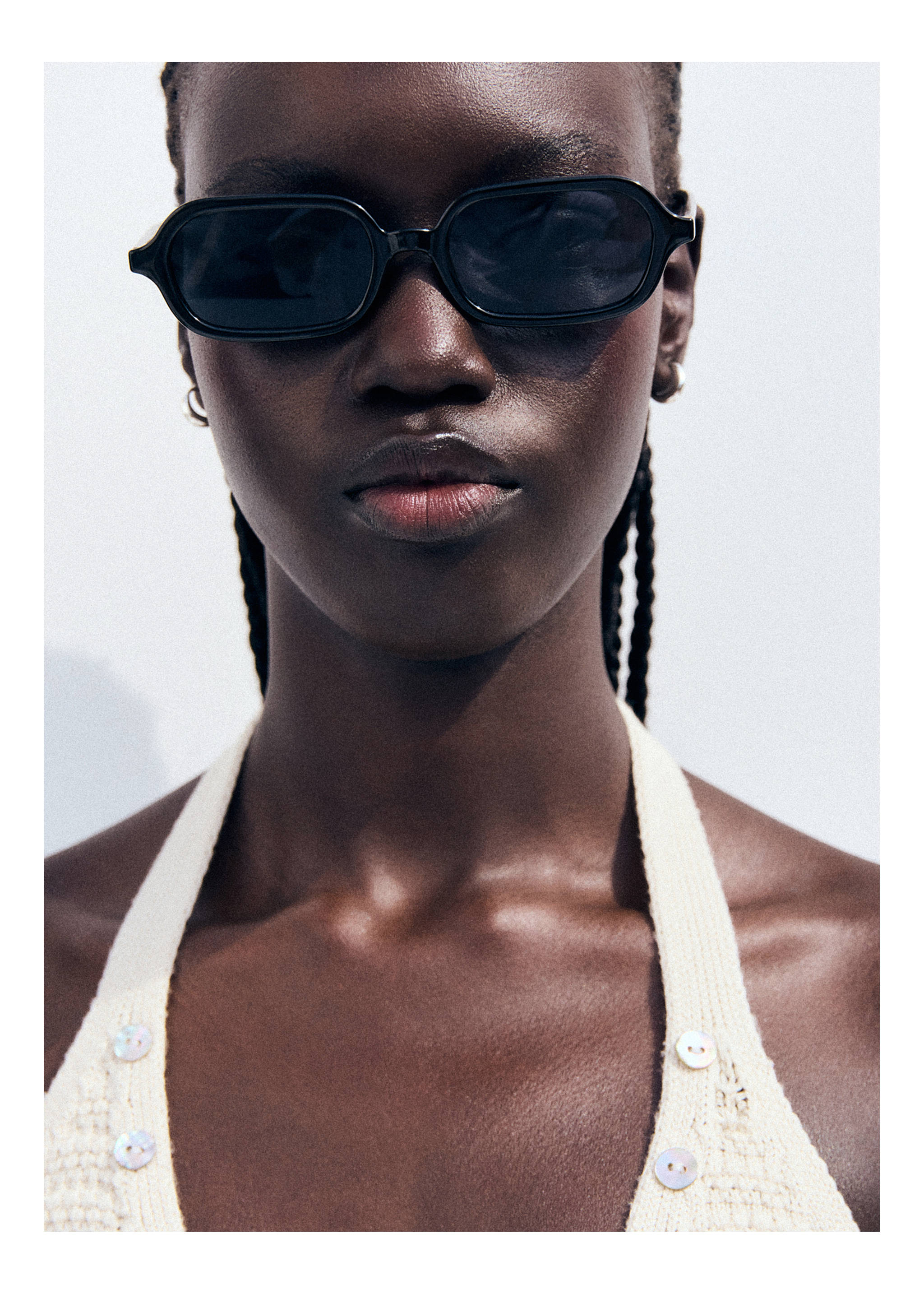 Lunettes de soleil monture semi-transparente - Plan général, Noir. Ref: 27032896-00.