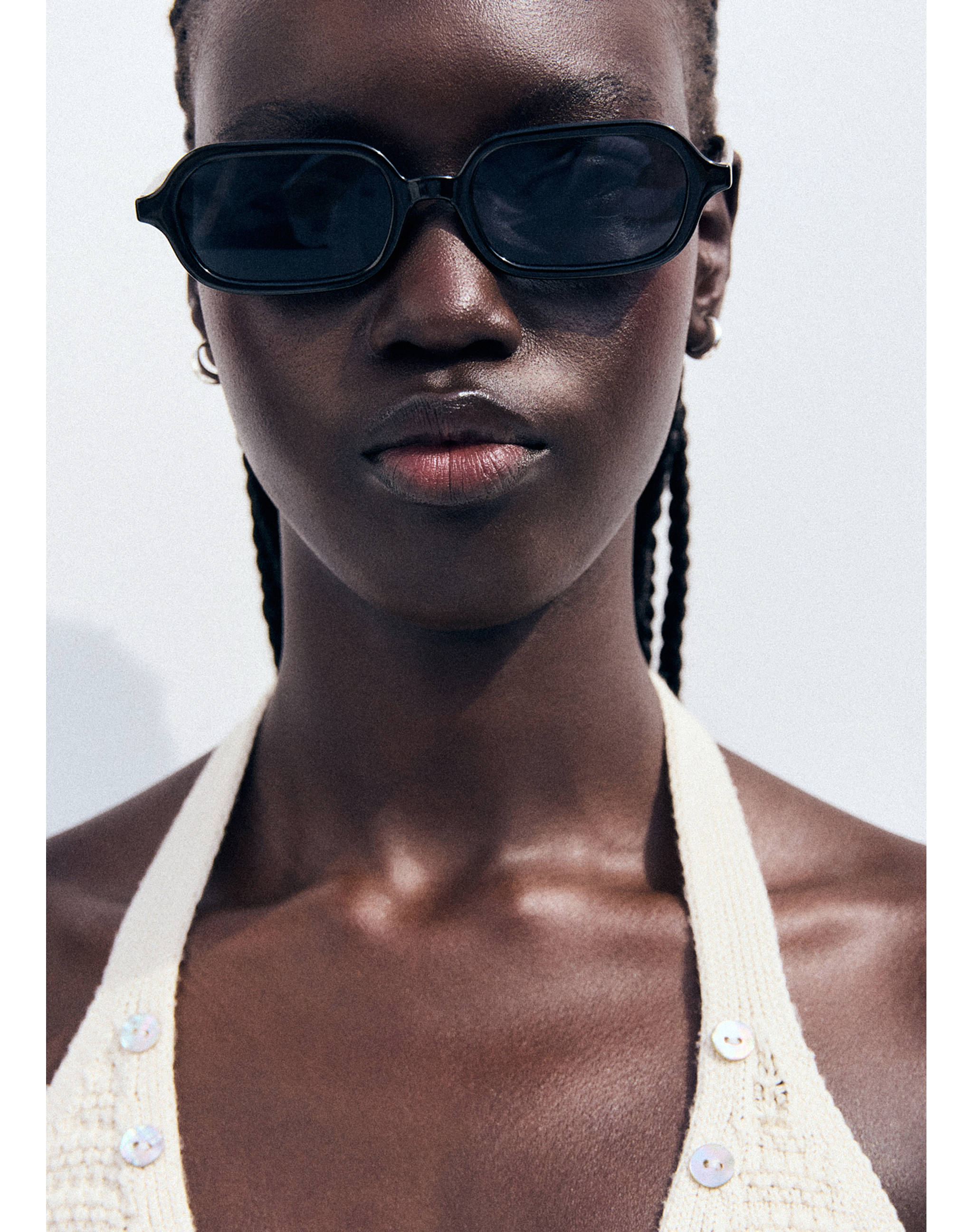 Lunettes de soleil monture semi-transparente - Plan général
