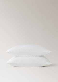 Two cotton waffle percale pillowcases 60x60 cm — White 1