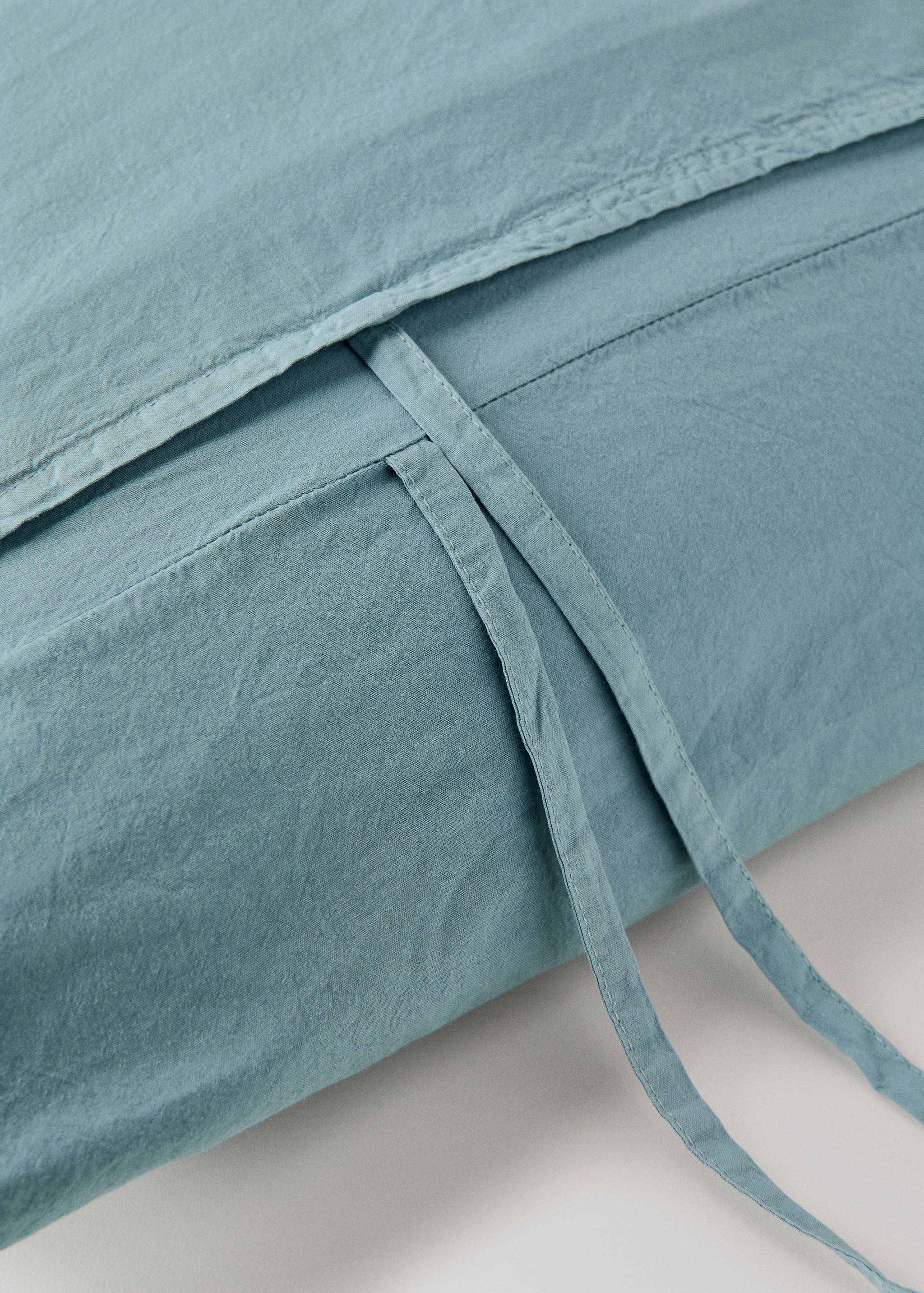 Cotton pillowcase with tie closures 45 x 110 cm - Details of the article 2