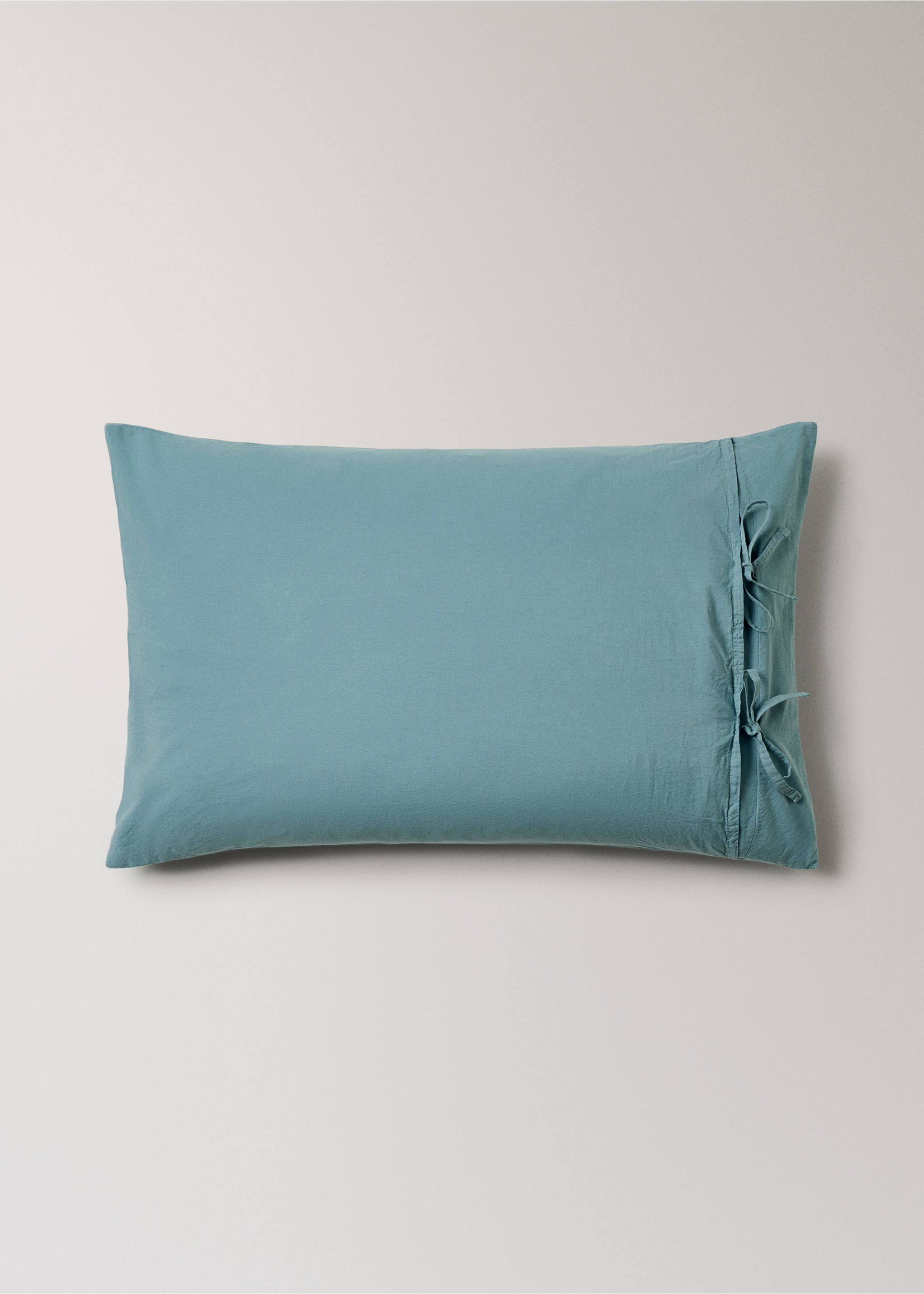 Two cotton pillowcases with tie closures 50x75 cm - Details of the article 4, Aqua Green. Ref: 27032915-00.