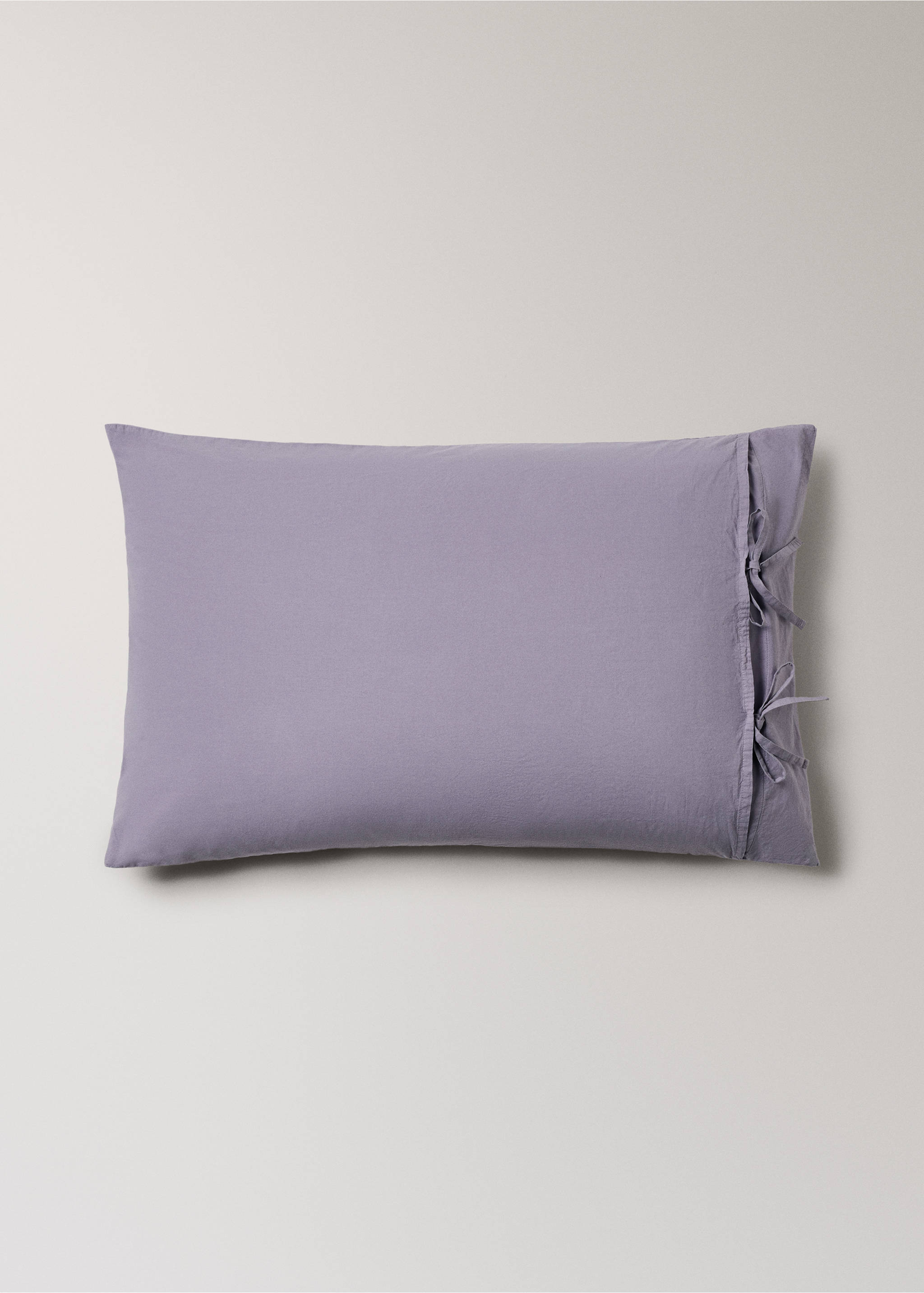 Two cotton pillowcases with tie closures 50x75 cm - Details of the article 3, Light/Pastel Purple. Ref: 27032915-00.