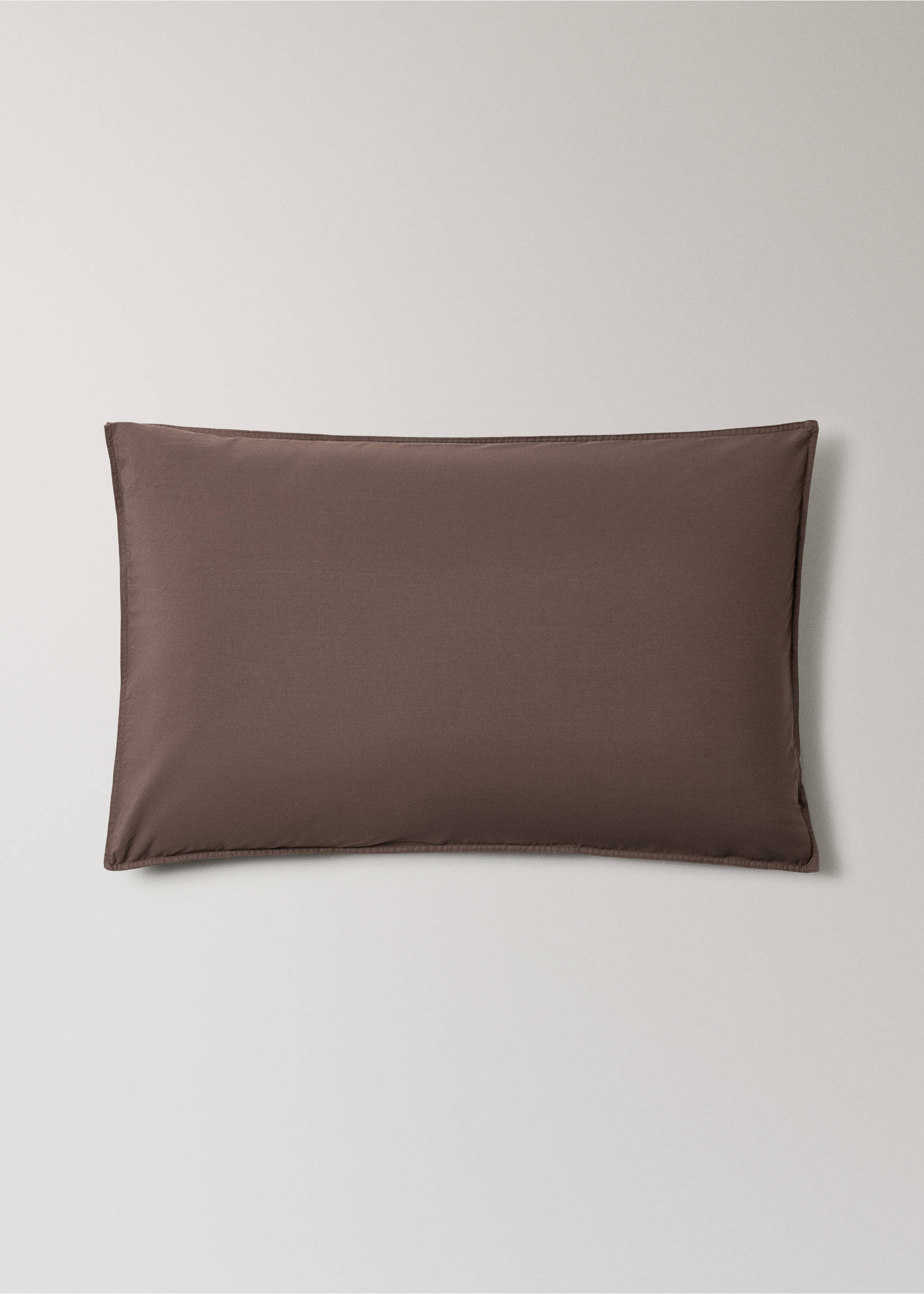 Two pillowcases double stitched 300 thread count cotton 50x75 cm - Article without model, Tobacco Brown. Ref: 27032923-00.