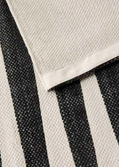 Large geometric print cotton carpet — Black 4