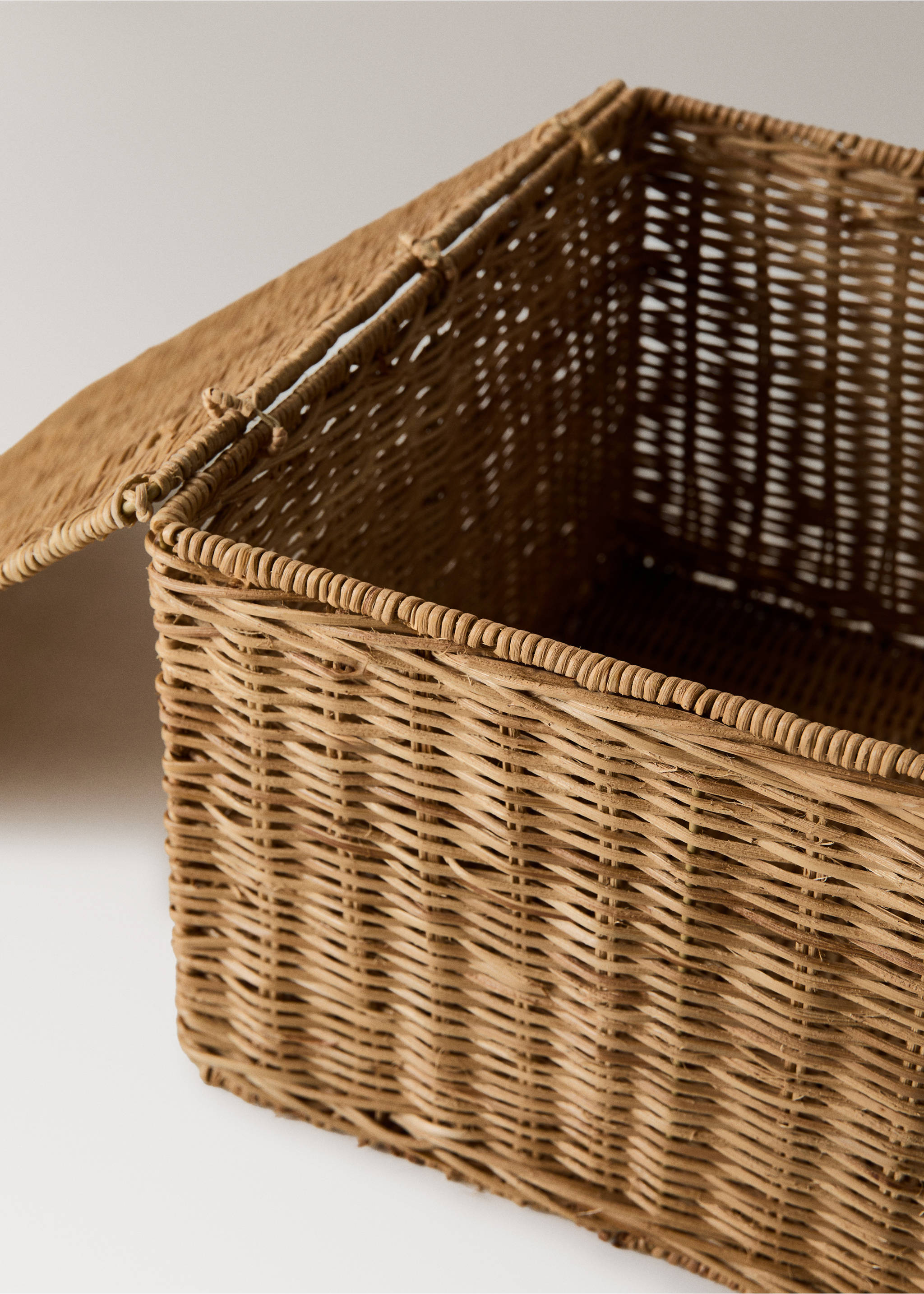 Large wicker basket - Details of the article 1, Brown. Ref: 27033275-00.