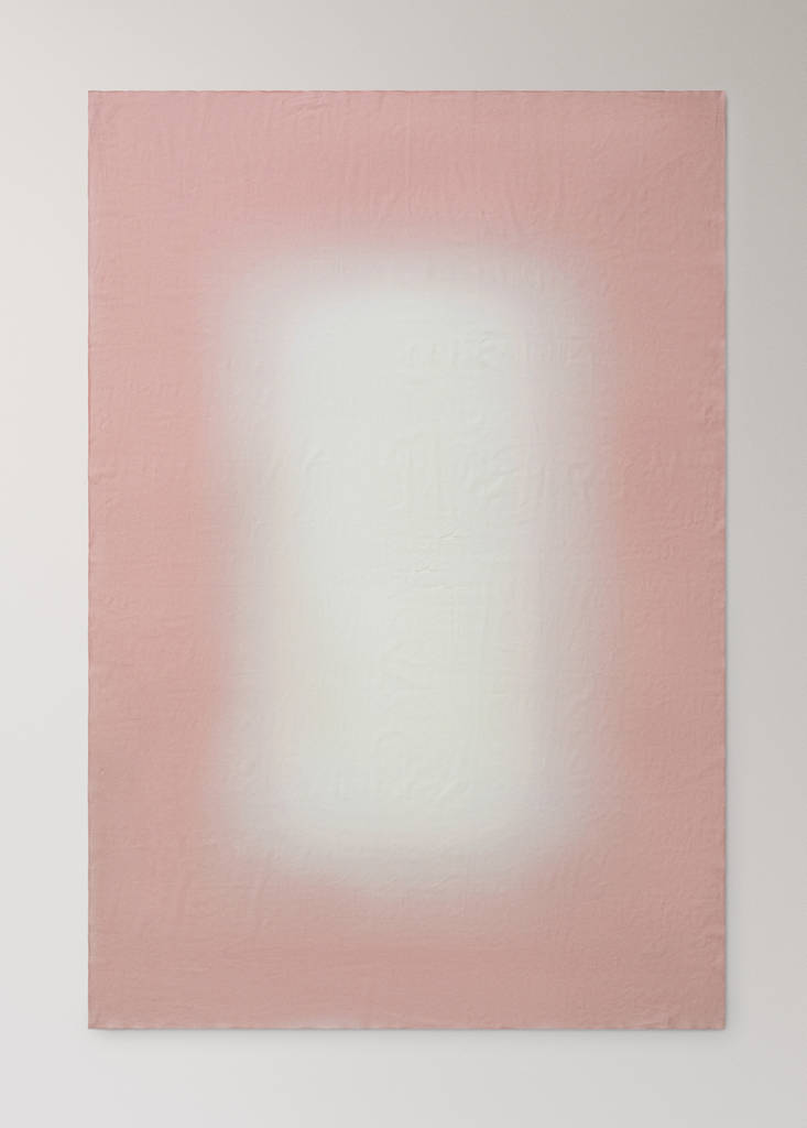 Ombre cotton linen tablecloth design for 6 to 8 guests — Pink
