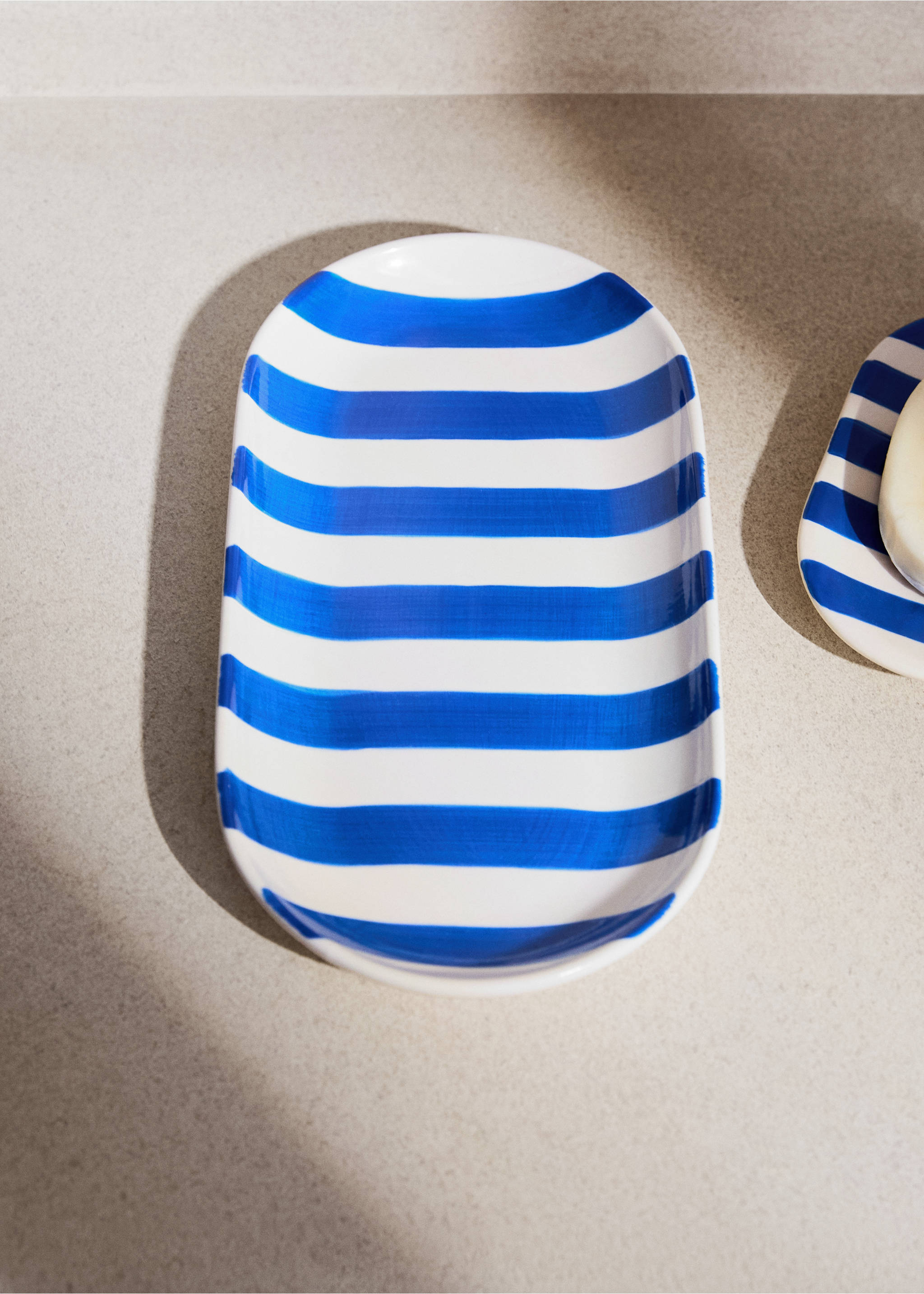 Ceramic bathroom tray with painted stripes - General plane, Blue. Ref: 27033282-00.