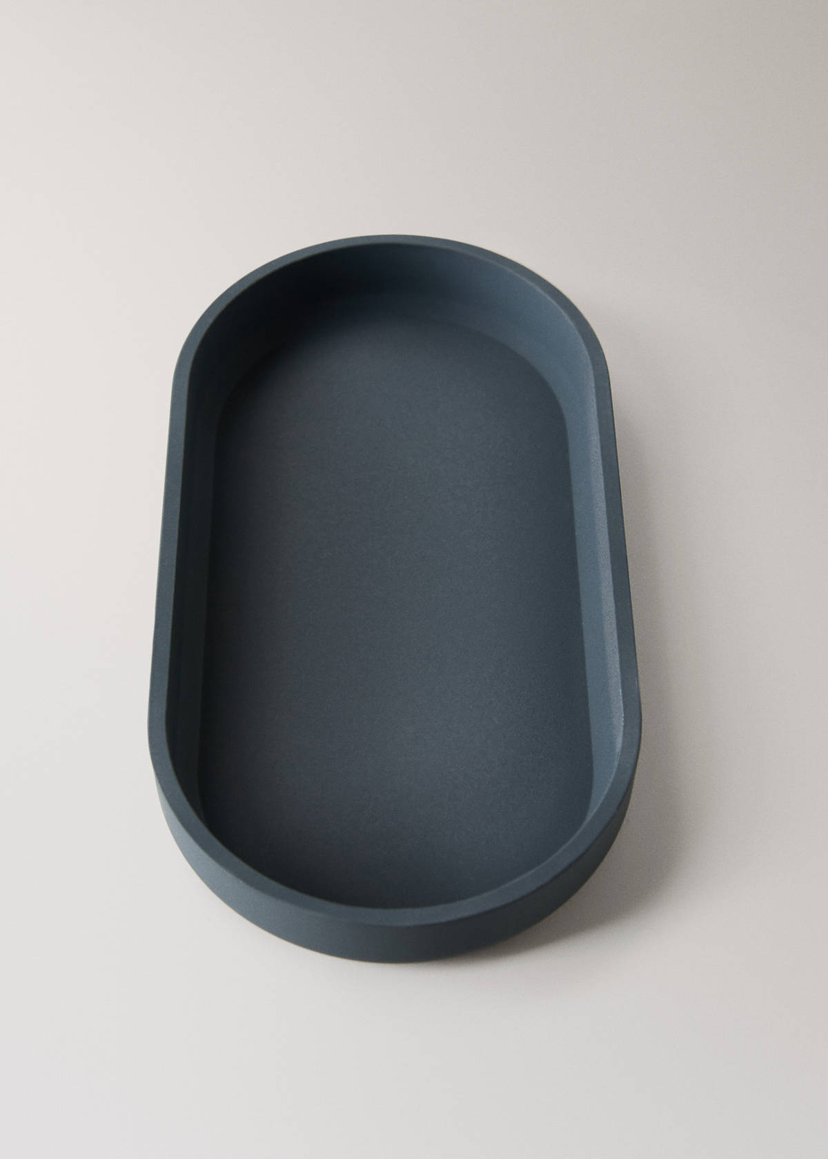 Resin bathroom tray — Charcoal
