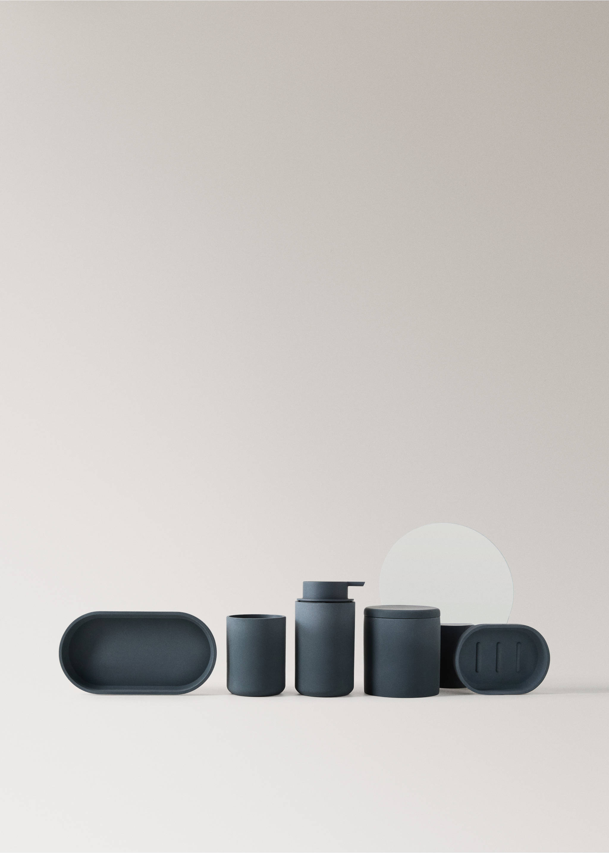 Resin bathroom tray - Details of the article 3, Charcoal. Ref: 27033283-00.