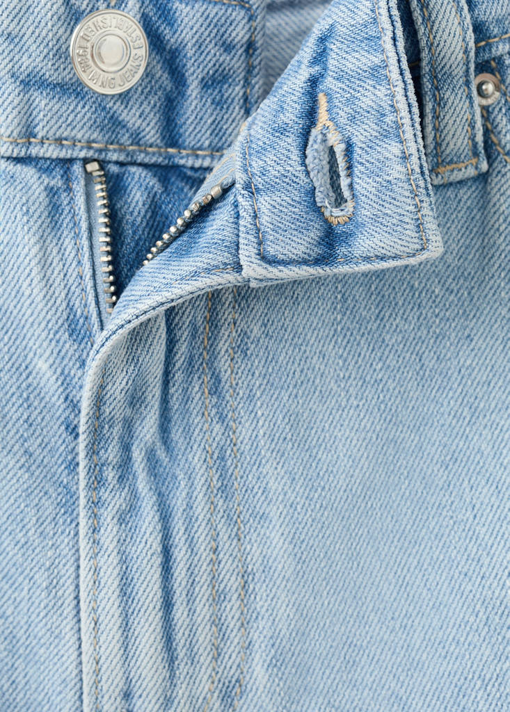 High-waisted straight-fit denim shorts — Light Blue
