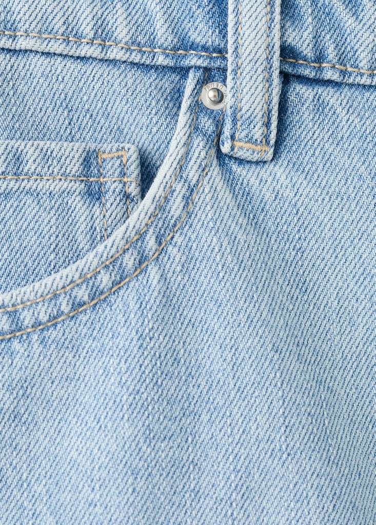 High-waisted straight-fit denim shorts — Light Blue