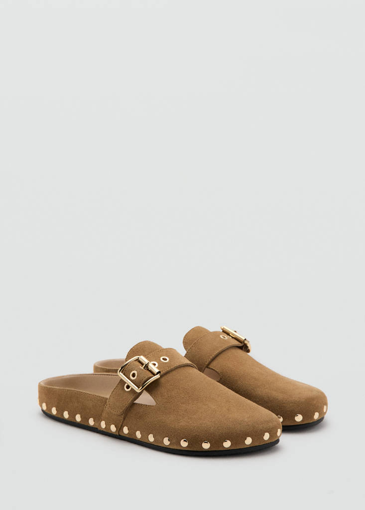 Studded leather shoes — Sand