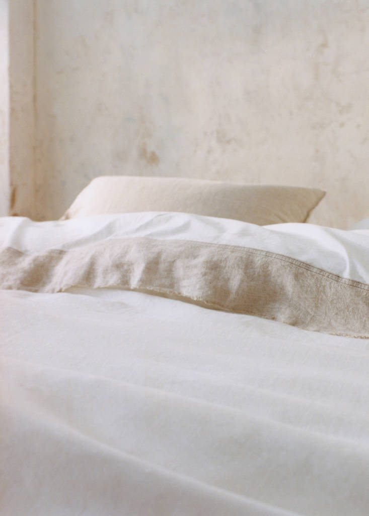 Washed cotton flat sheet with linen border for 150/160cm bed — Sand