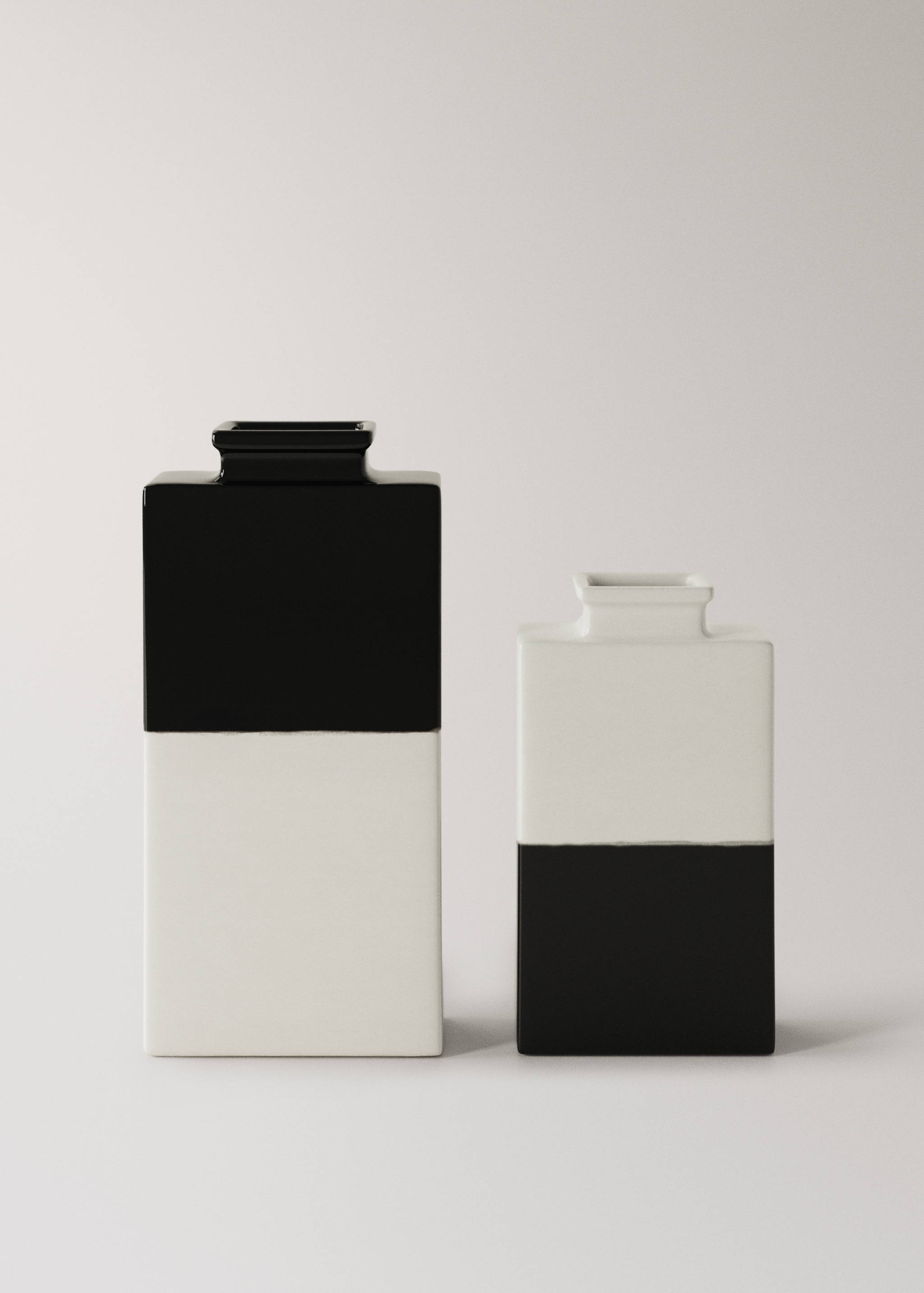 Small bicolour stoneware vase - Details of the article 3