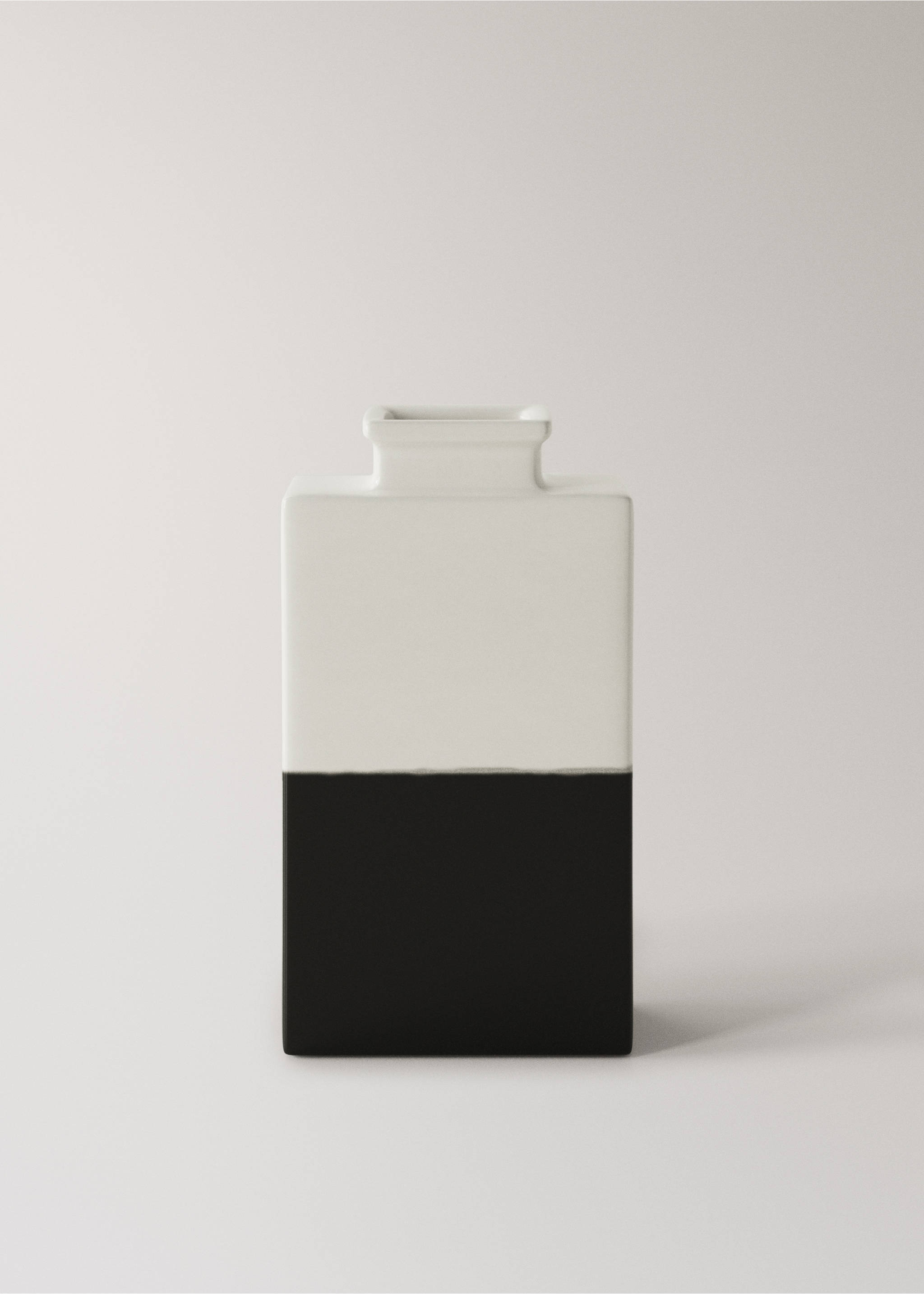 Small bicolour stoneware vase - Article without model, Cherry. Ref: 27033294-00.