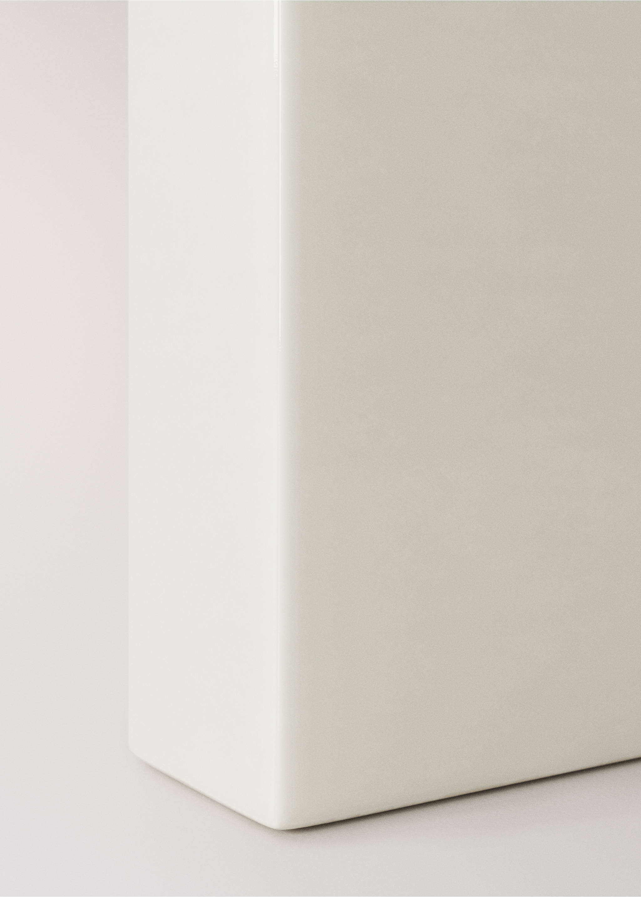 Средноголяма двуцветна ваза от каменина - Данни за артикула 2, Бяло. Ref: 27033295-00.