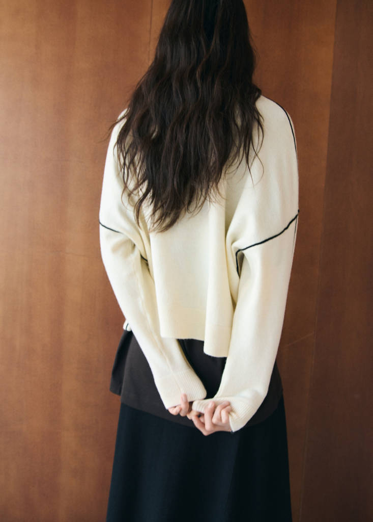 Sweater with contrasting stripes and perkins collar — Ecru
