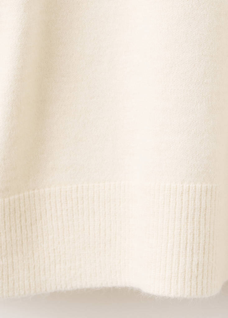 Sweater with contrasting stripes and perkins collar — Ecru