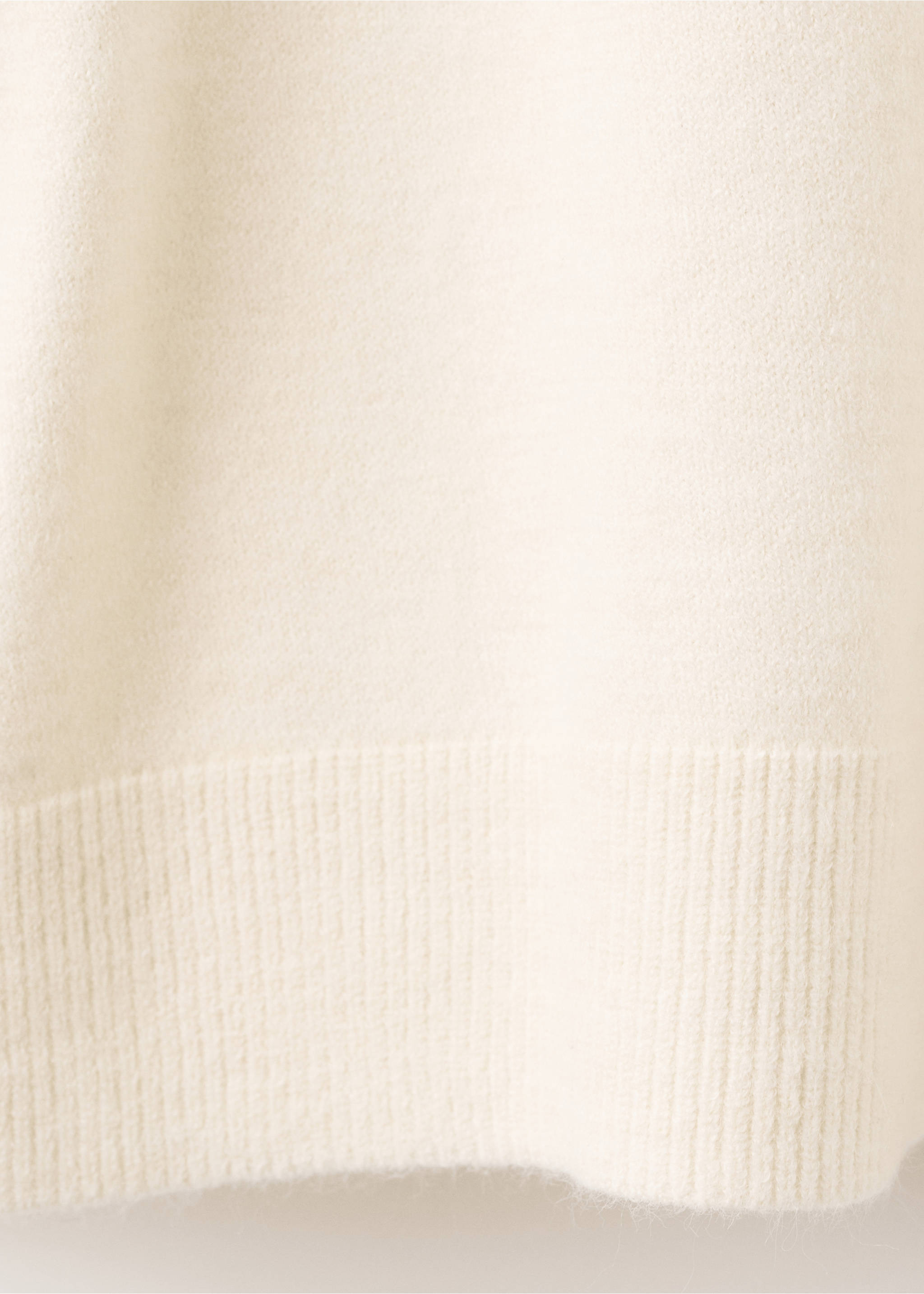 Sweater with contrasting stripes and perkins collar - Details of the article 0, Ecru. Ref: 27033300-00.