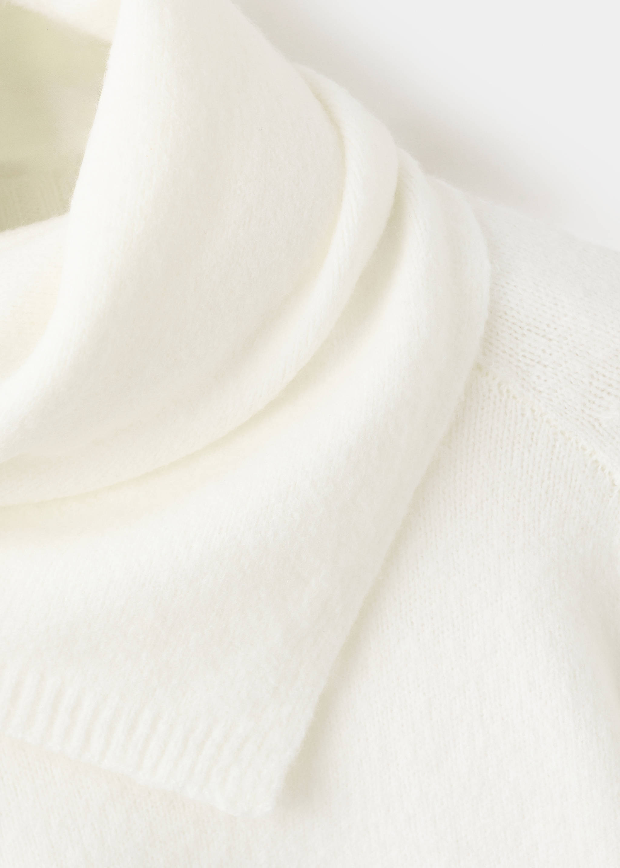 Knitted sweater with scarf - Details of the article 0