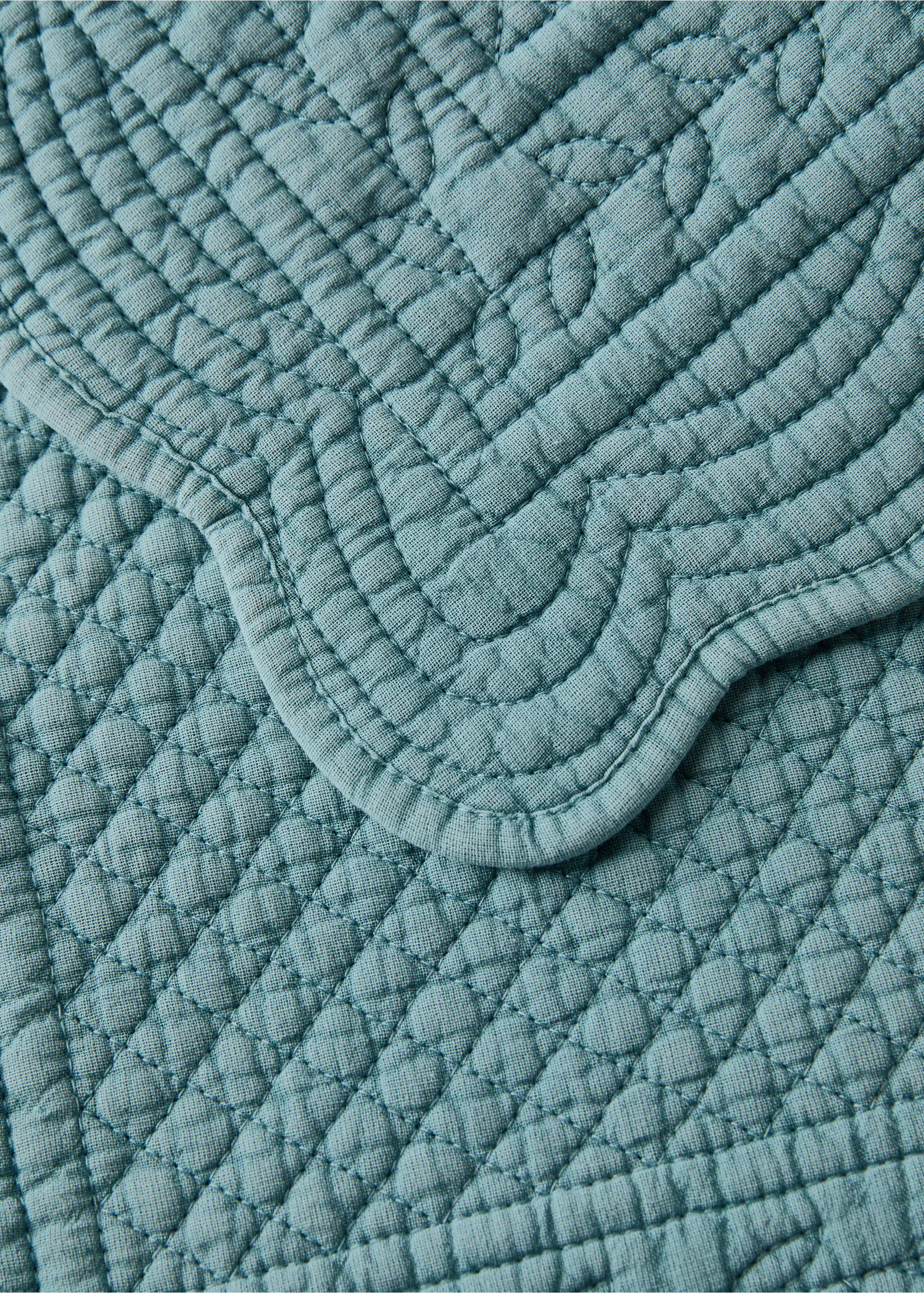 Quilted placemat with rectangular wave effect design - Details of the article 1, Blue. Ref: 27033304-00.